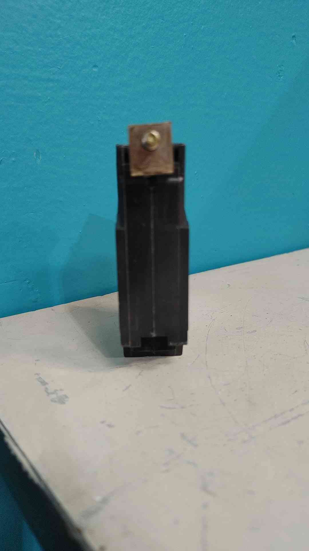 GE THQB1120 1 Pole 20 Amp 120/240V Bolt-On Circuit Breaker THQB