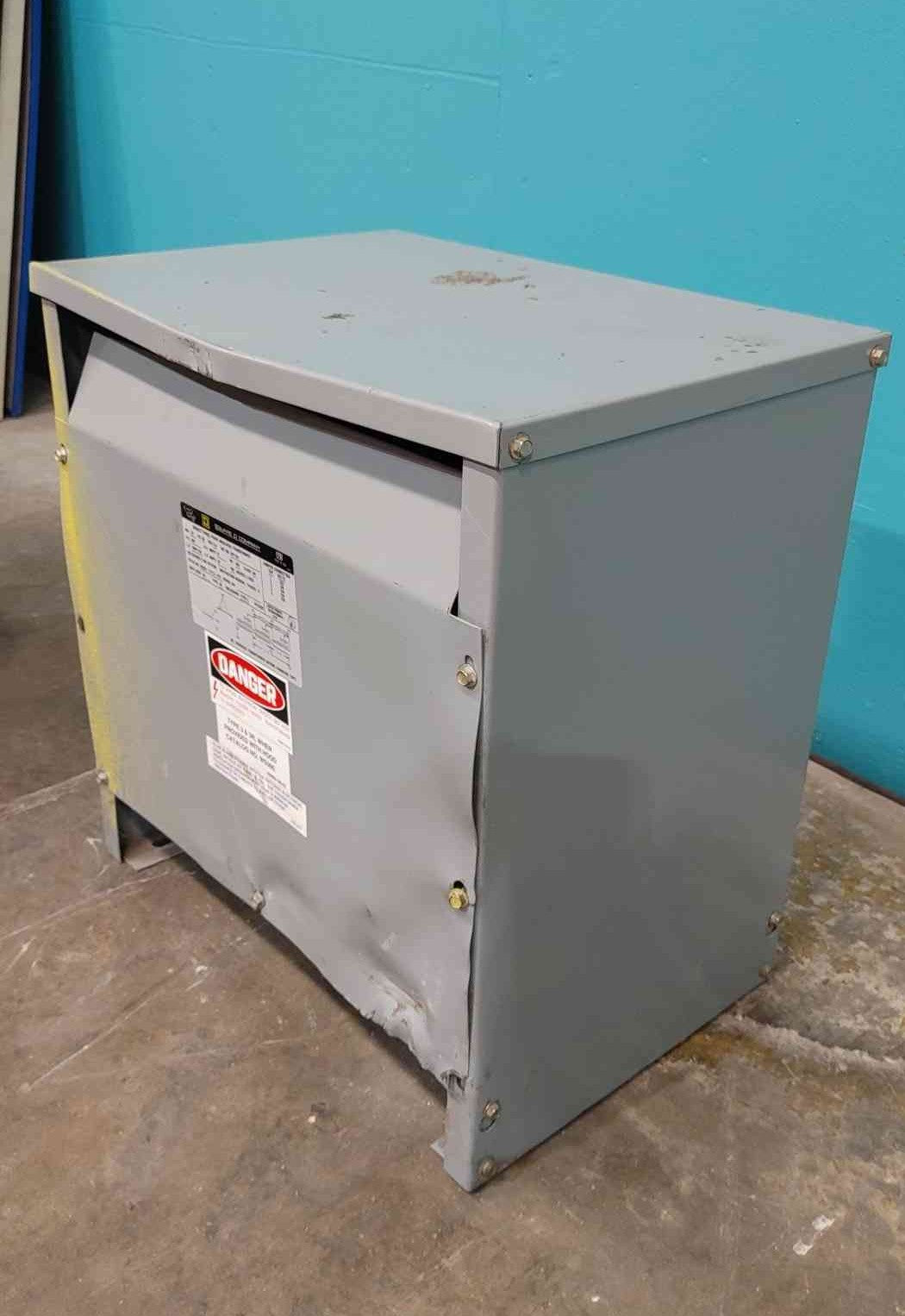 Square D Sorgel 30T12H 30 KVA Transformer 240V Delta to 208Y/120V 3PH