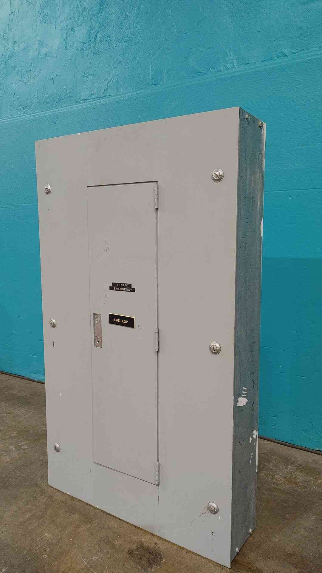 GE NLAB 100A Panelboard 208Y/120V 3 Phase Loaded w/ GE THQB Breakers 60A 30A 20A