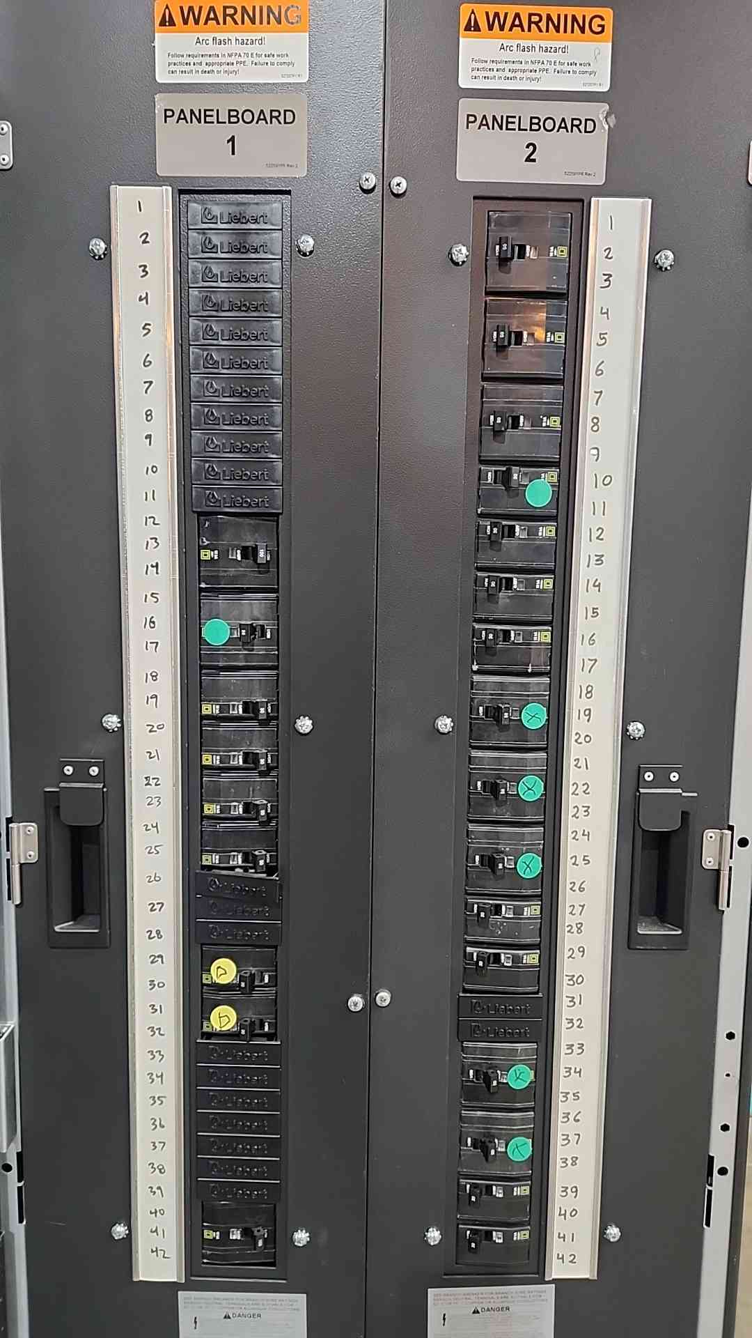Liebert Vertiv RDC442SB25 Remote Distribution Cabinet PDU 208V 250A Data Center