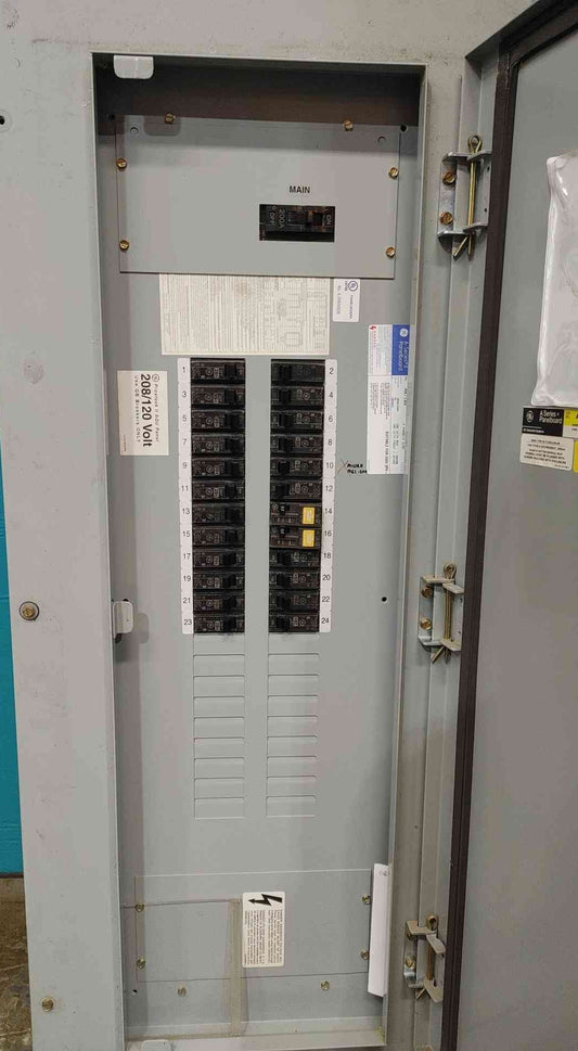 GE A-Series II 225A Panelboard 208Y/120V 3PH 200A Main AQU3422RCX 24 Breakers THQB