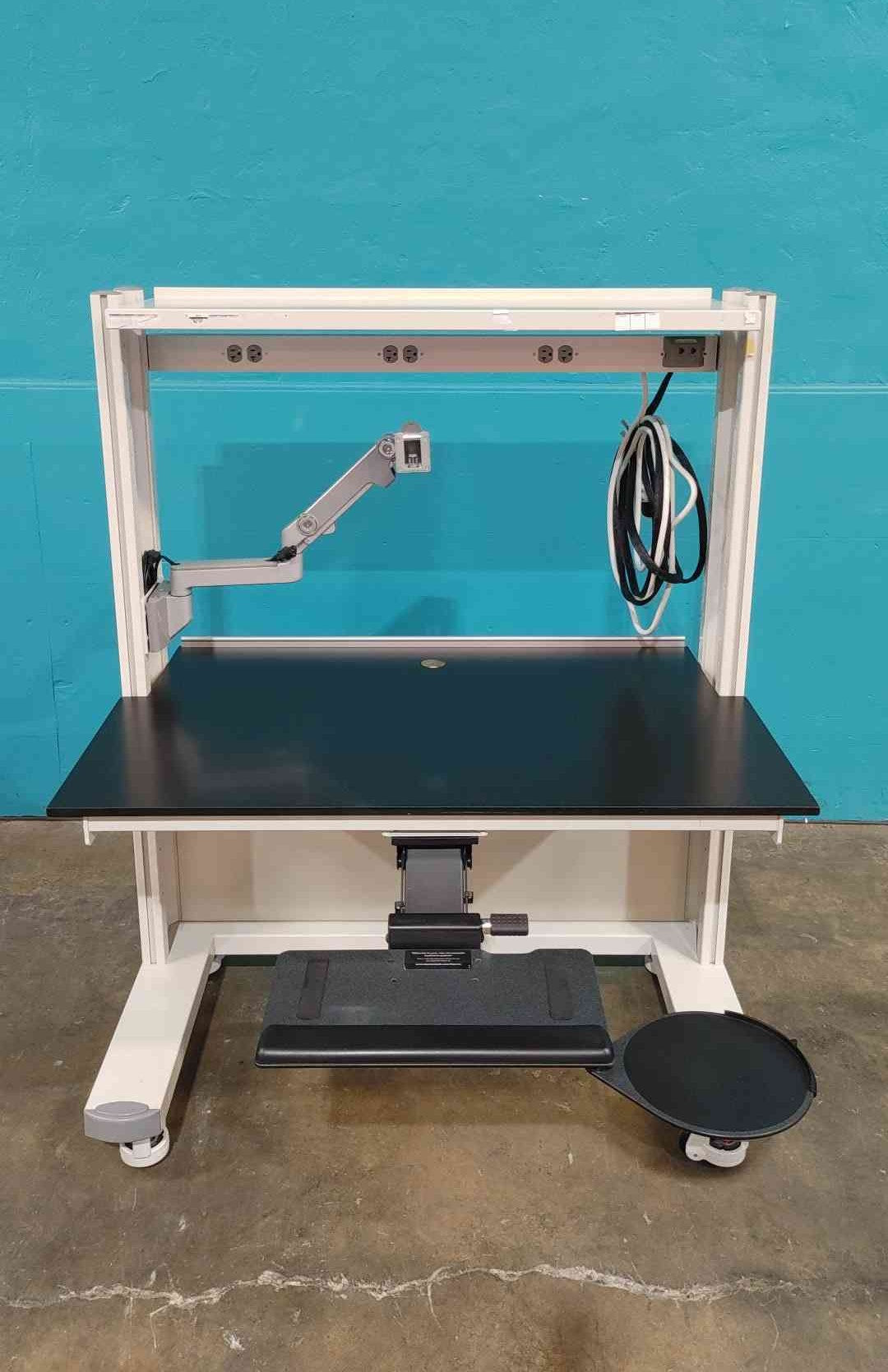 4' Rolling Lab Table w/6 Port PDU Strip, Swivel Desk Pull Out And Mount (Sku 115136)