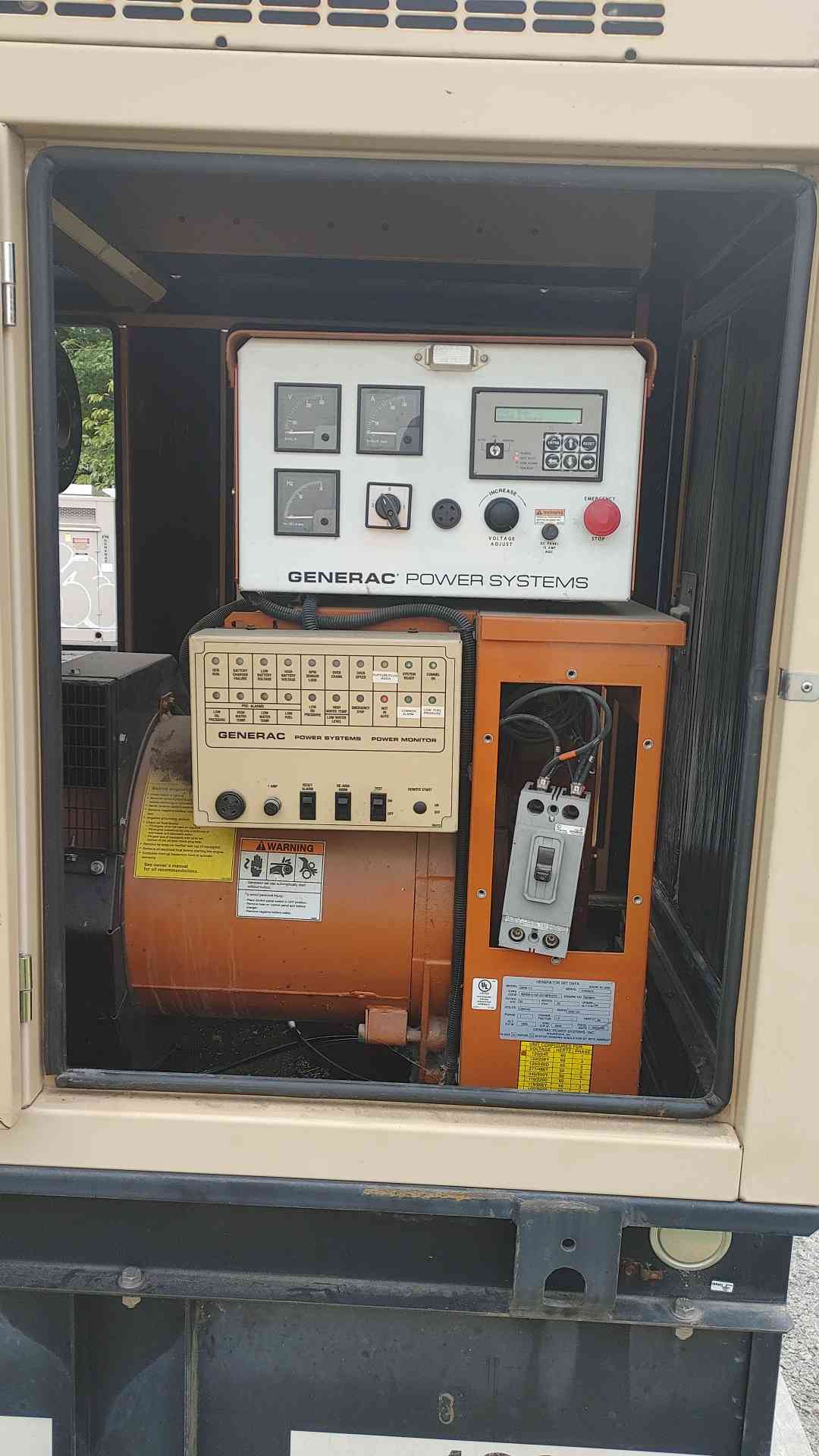 2005 Generac 30 kW Diesel Generator 120/240V 1PH Sound Attenuated Tank 680HrTESTED