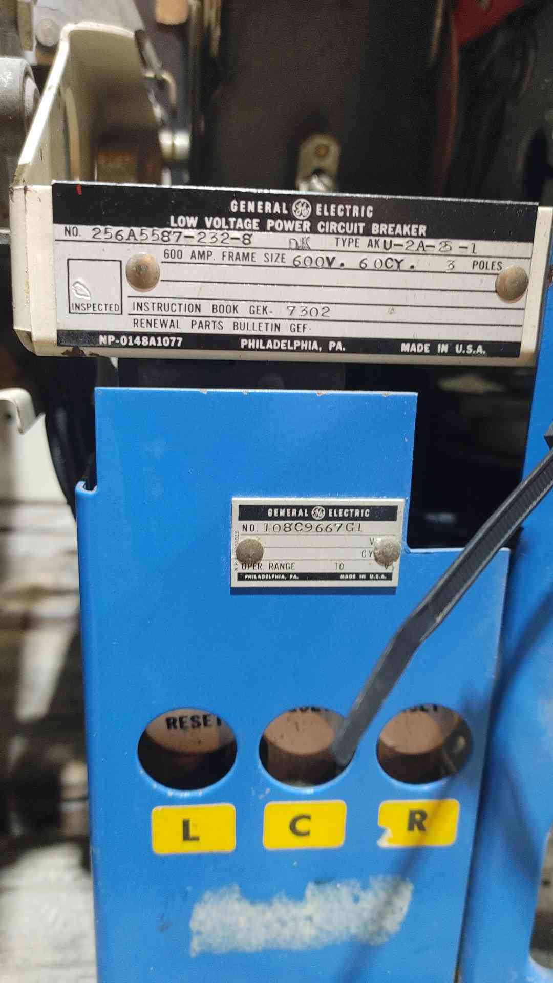 GE AKU-2A-25-1 600A Frame Circuit Breaker 600V Drawout URC AC-PRO Trip Unit NETA