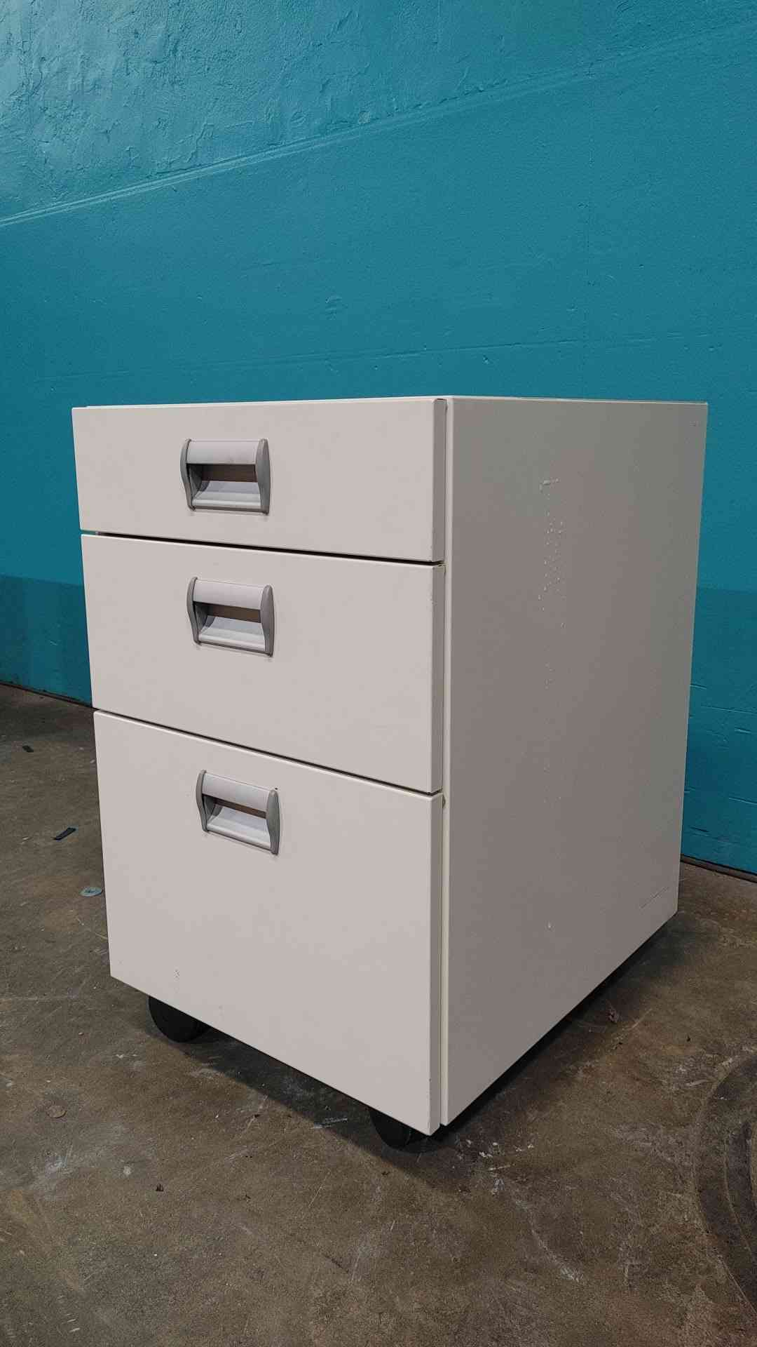 18 Inch Mobile Pedestal File Cabinet 3 Drawer Rolling Lab Office Under Desk
