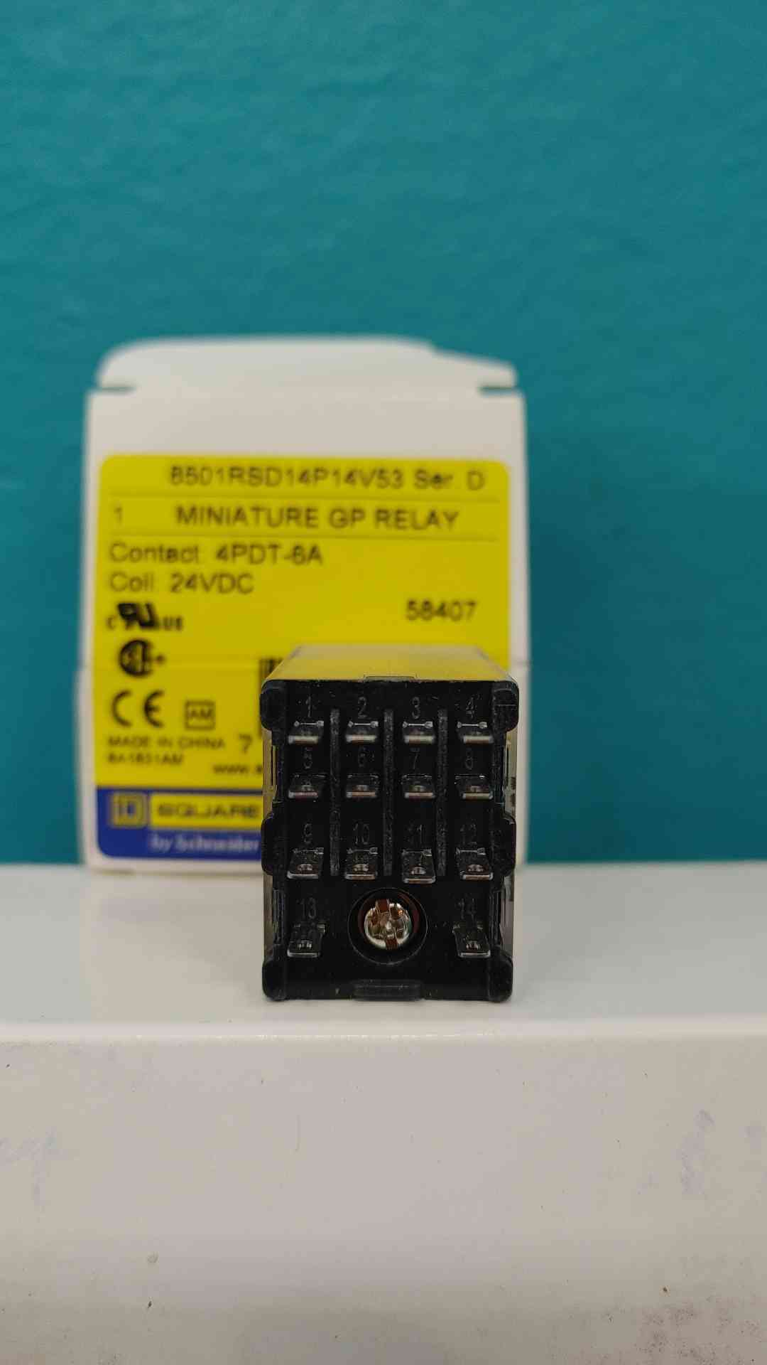 Square D 8501RSD14P14V53 Plug-In Relay 24VDC Coil 4PDT 6A 14-Pin Blade NIB