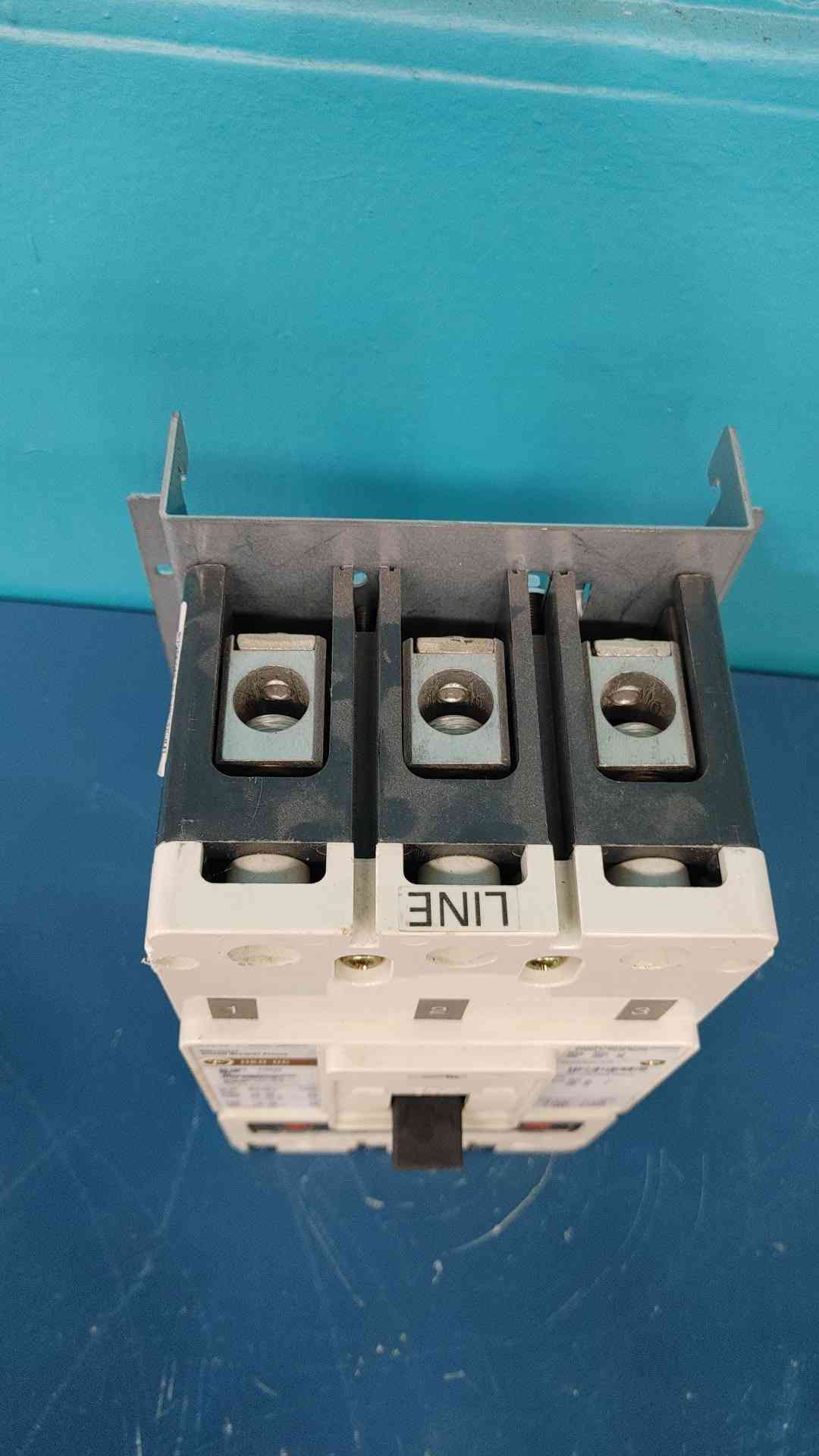 Eaton Cutler Hammer HKD-DC HKDDC3400A1301S5001Z01 400A 3P 600V Circuit Breaker