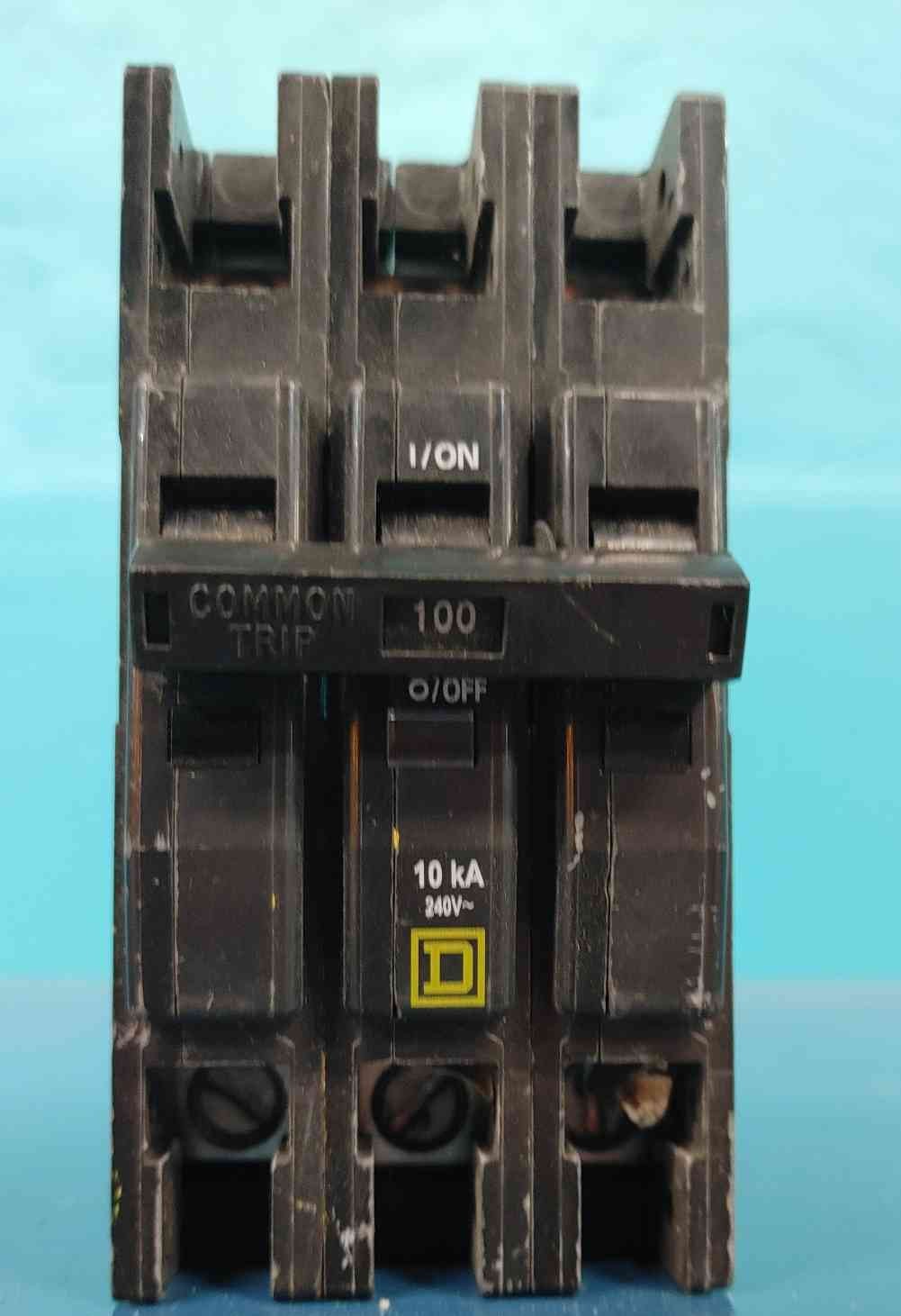 Square D QO3100 100 Amp 3 Pole Plug-On Circuit Breaker 240V 10kA QO 3P 100A 3PH