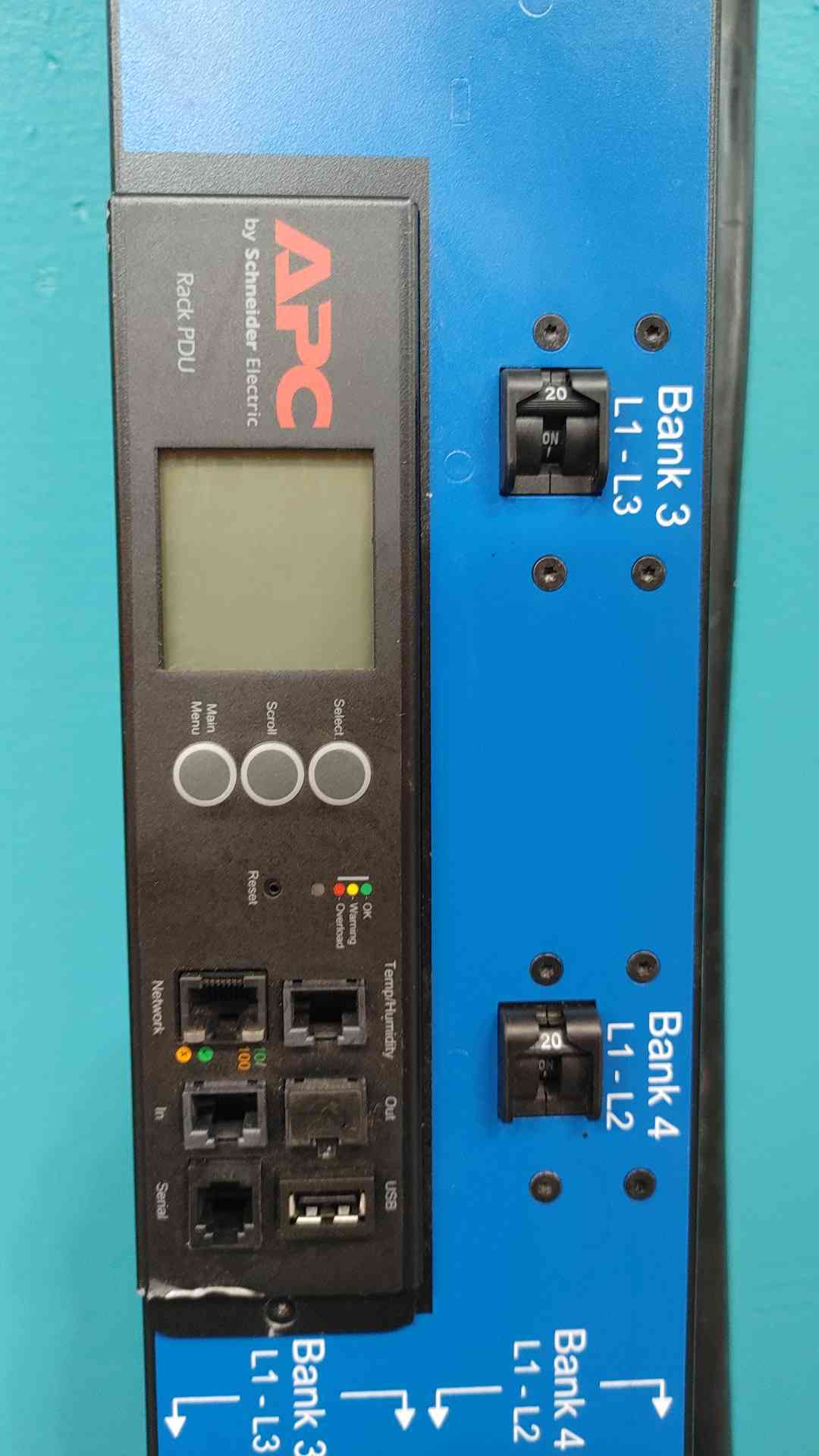 APC AP8966 Switched Rack PDU 17.2kW 208V 3-Phase ZeroU IEC 60309 Blue AP8966BLU