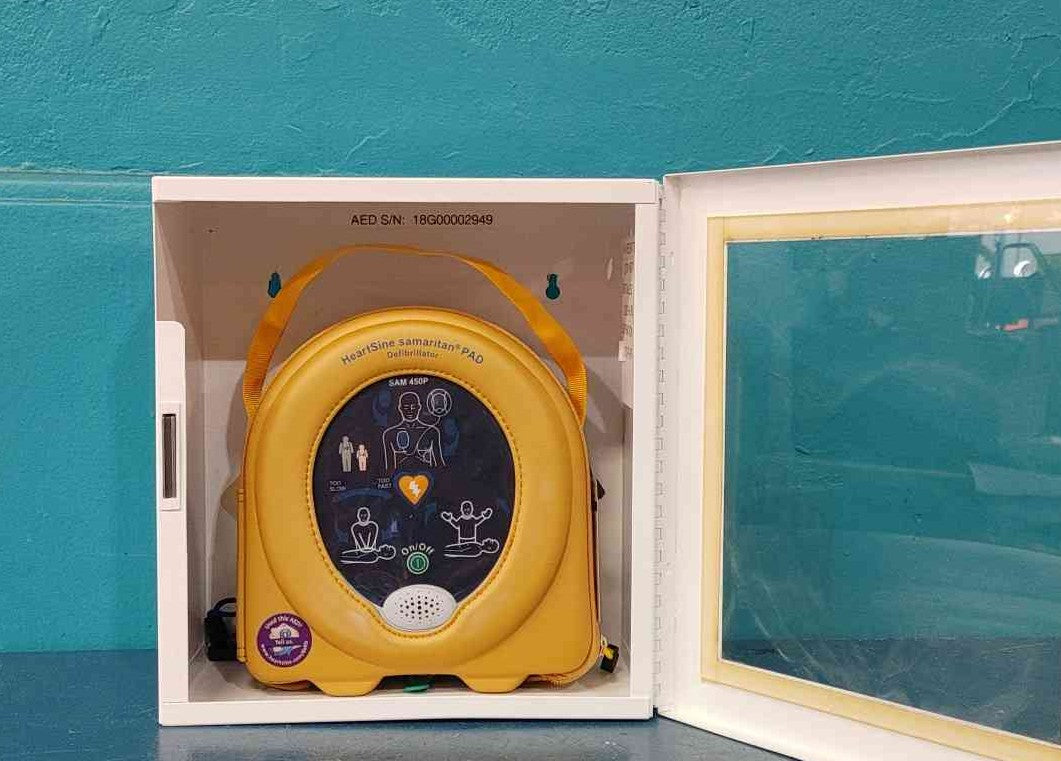 HeartSine Samaritan PAD 450P AED Defibrillator SAM450P w/ Wall Cabinet 2027 EXP