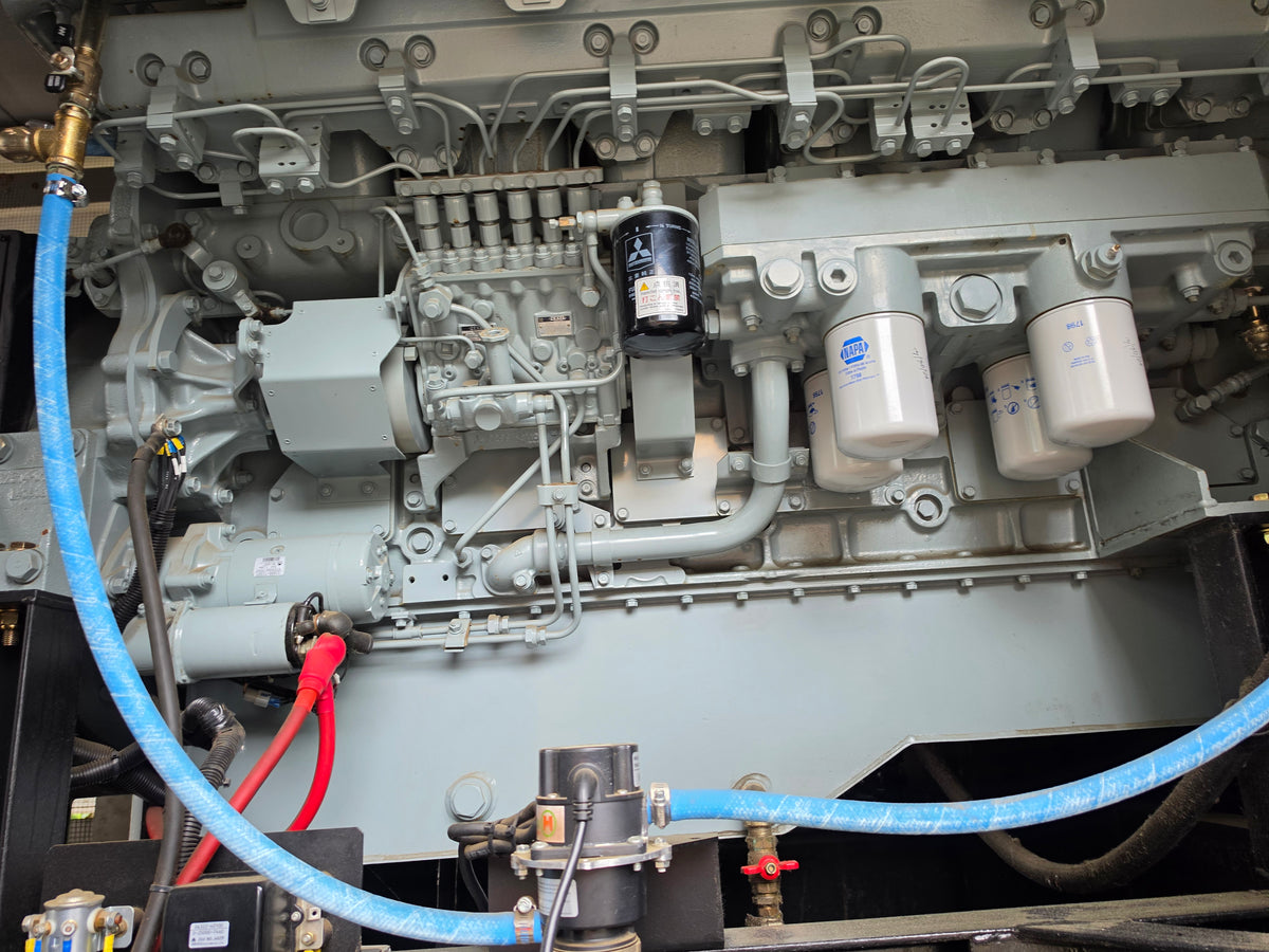 Generac 800kW Diesel Generator Mitsubishi IDLC800 1000 kVA 480V 122 Hrs Tank
