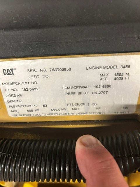 Caterpillar 3412 600 kW Diesel Generator Set 480V Standby Low Hours Base Tank