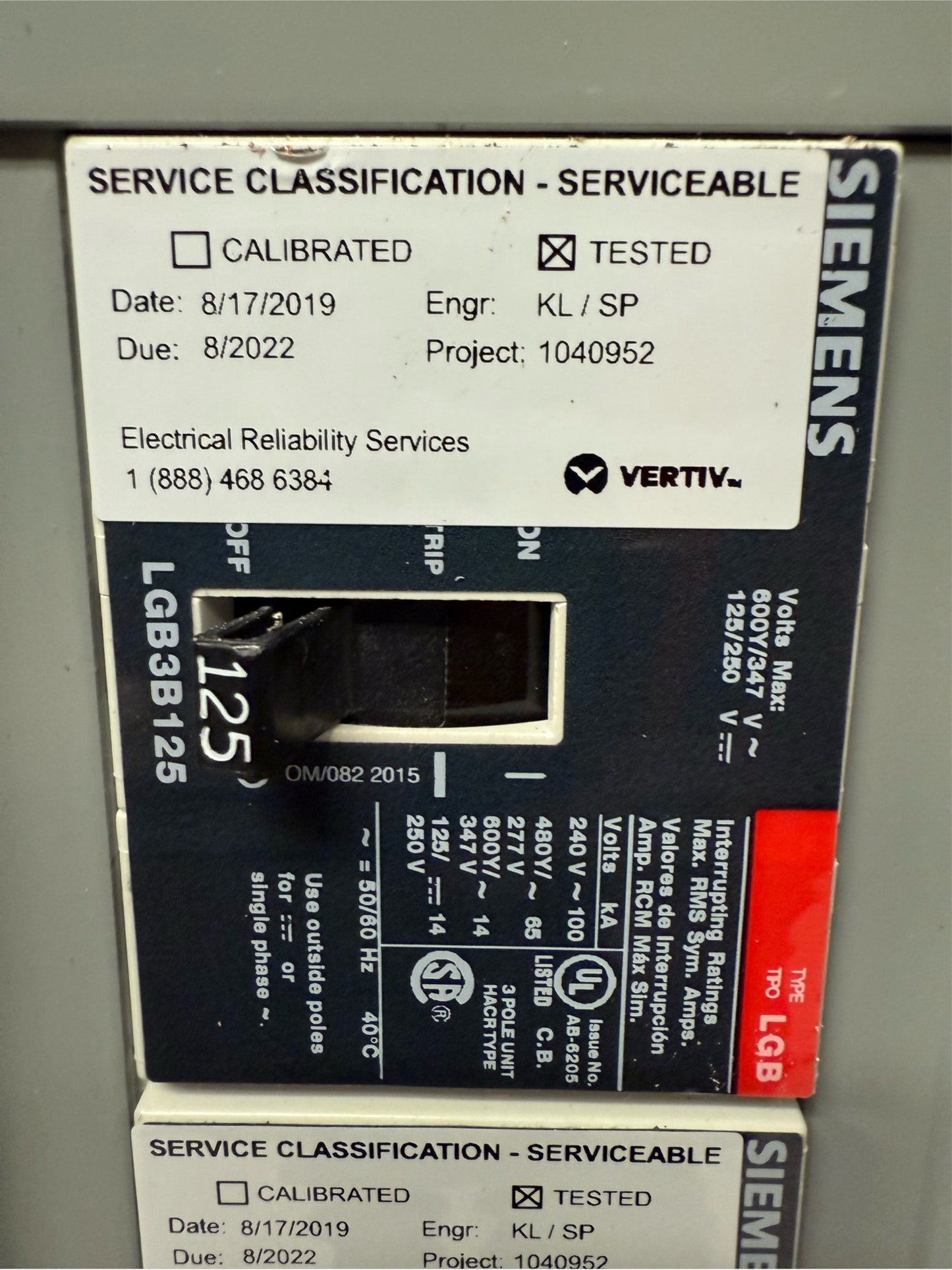 Siemens LGB 400A Panelboard 3 breaker 3PH 480Y/277V P2E30ML400FTS