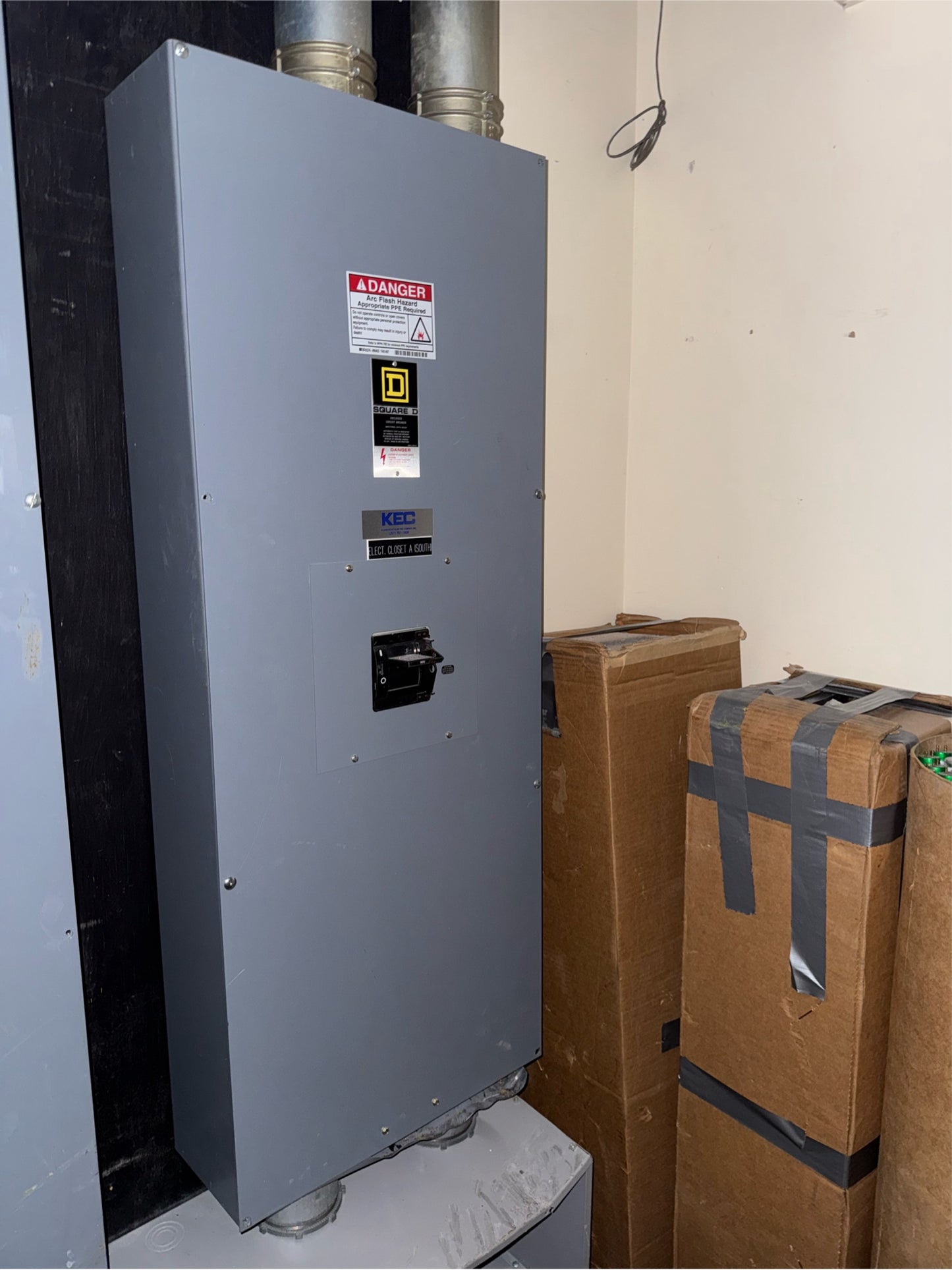 Square D Enclosed Circuit Breaker 800A Disconnect (SKU: 110468)