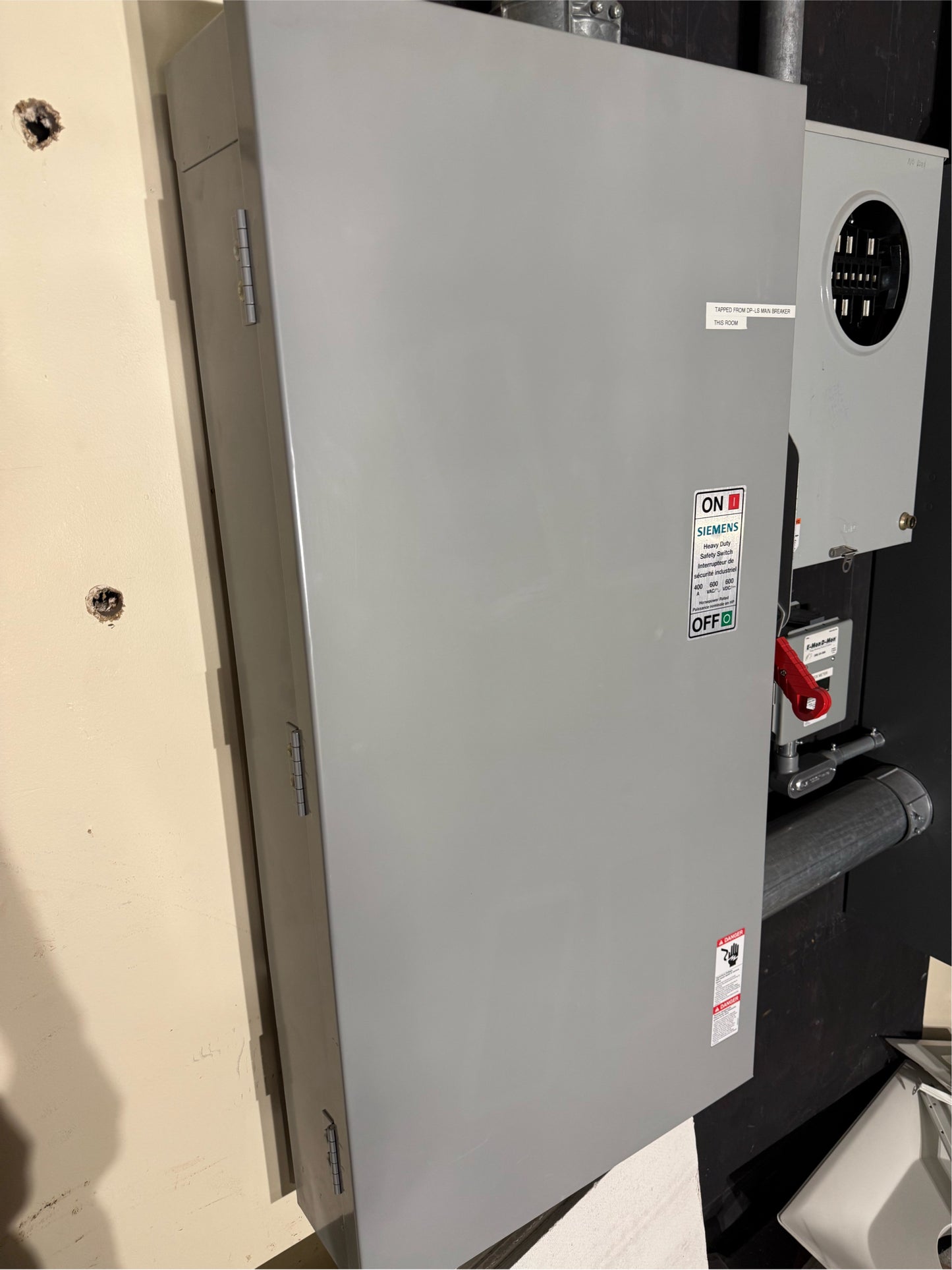 Siemens Heavy Duty Safety Switch 400A 600VAC HF365A (SKU: 110471)