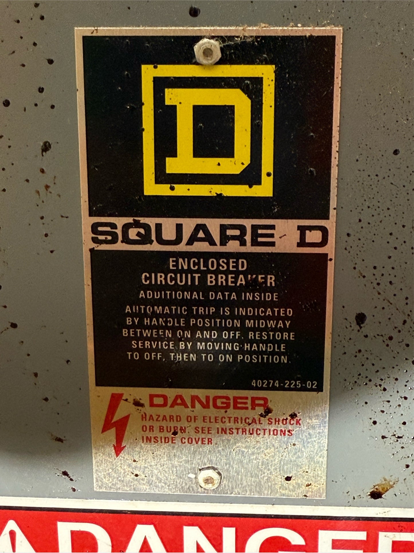 Square D Enclosed Circuit Breaker 225a KAL36225 in Enclosure(SKU: 110479)