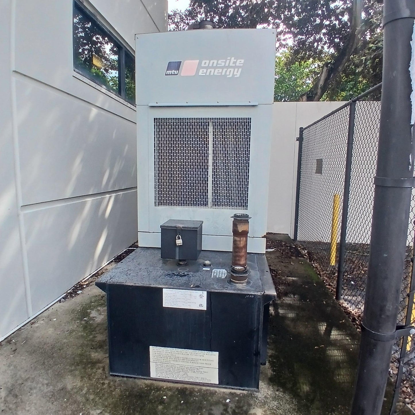 180KW MTU Diesel Generator John Deere 6068 277Hrs TESTED