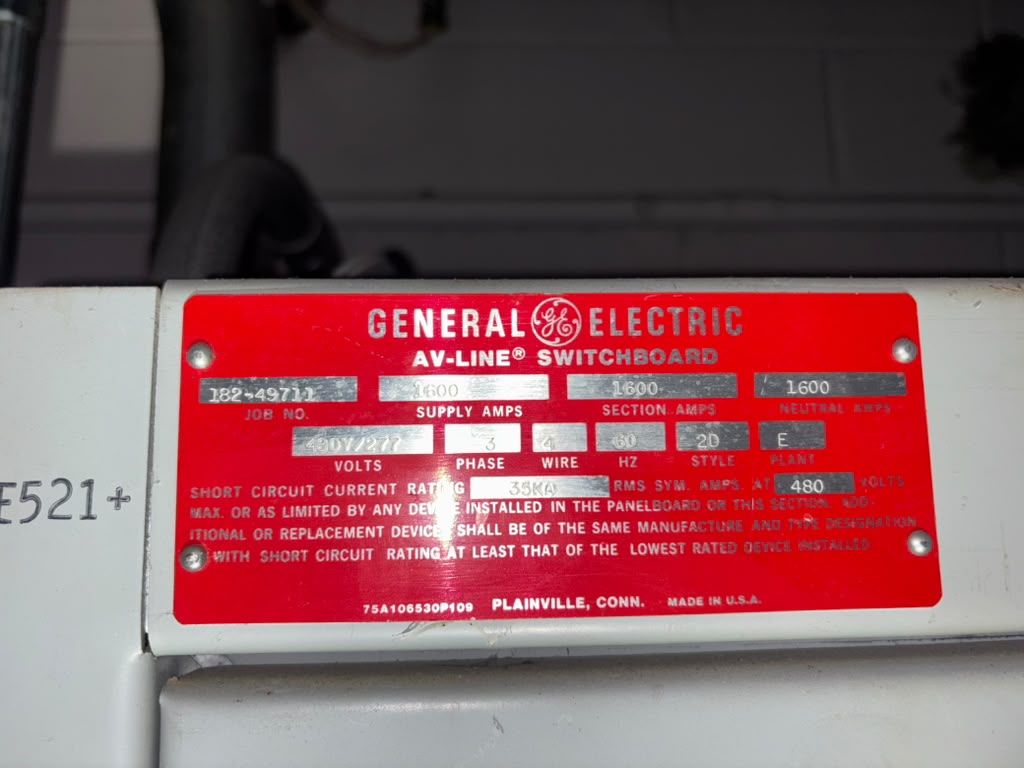 GE AV-Line Switchboard Lineup 2000A 1600A 480Y/277V 3 Phase 4 Wire Distribution