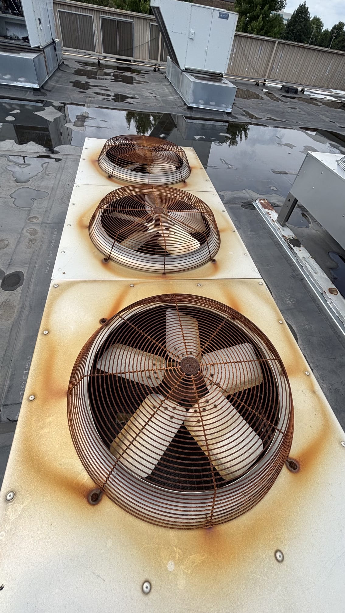 Liebert CDF308LA Outdoor Air Cooled Condenser 3-Fan 460V 3PH Data Center