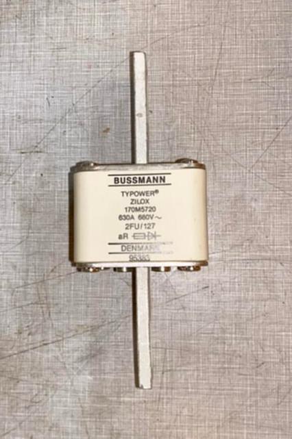 Lot of 2 Bussman Typower 170m5720 630A(S6LLST6732)