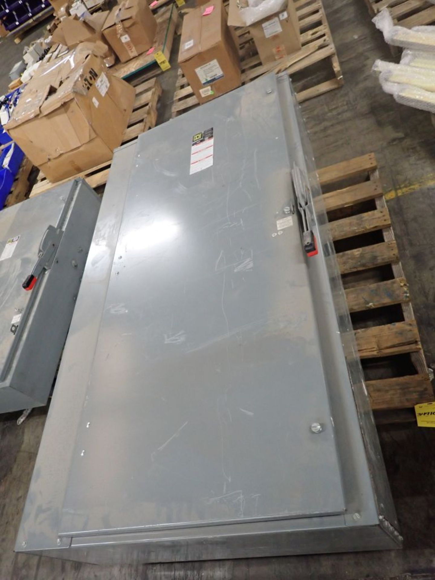 800A Square D Heavy Duty Safety Switch H367N 600V Type: 1, w/(3) Bussman Fuses, Cat No. KRP-C-800SP