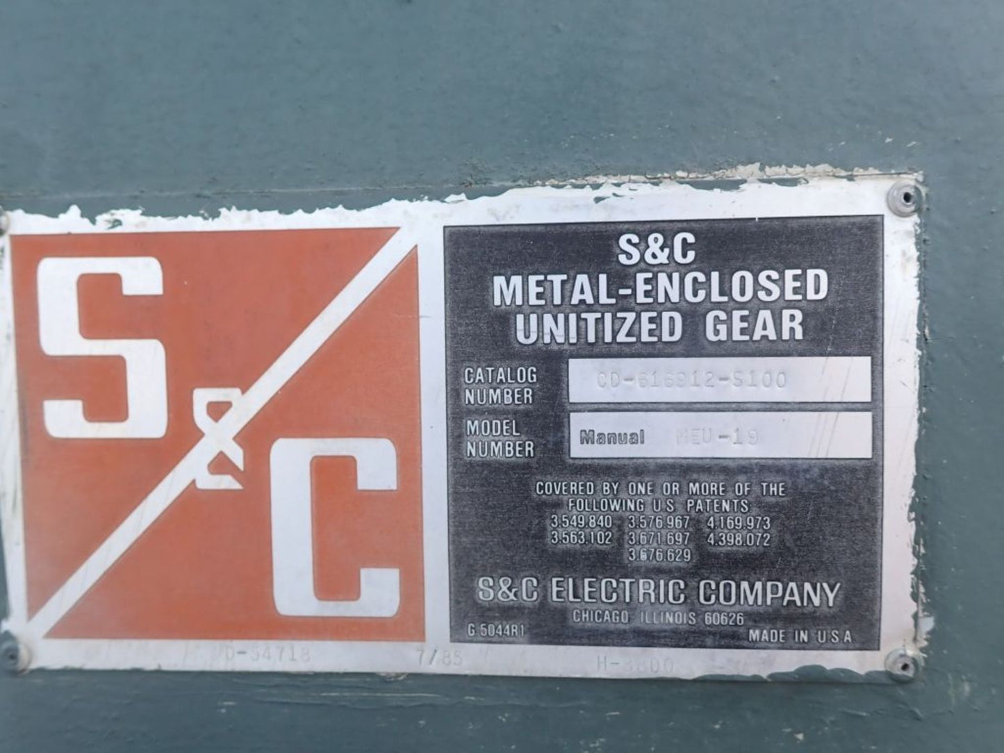 S&C 13.8KV Pad-Mount Switch Cat No. CD616912-5100, 13.8KV, 600A (SKU: 110105)