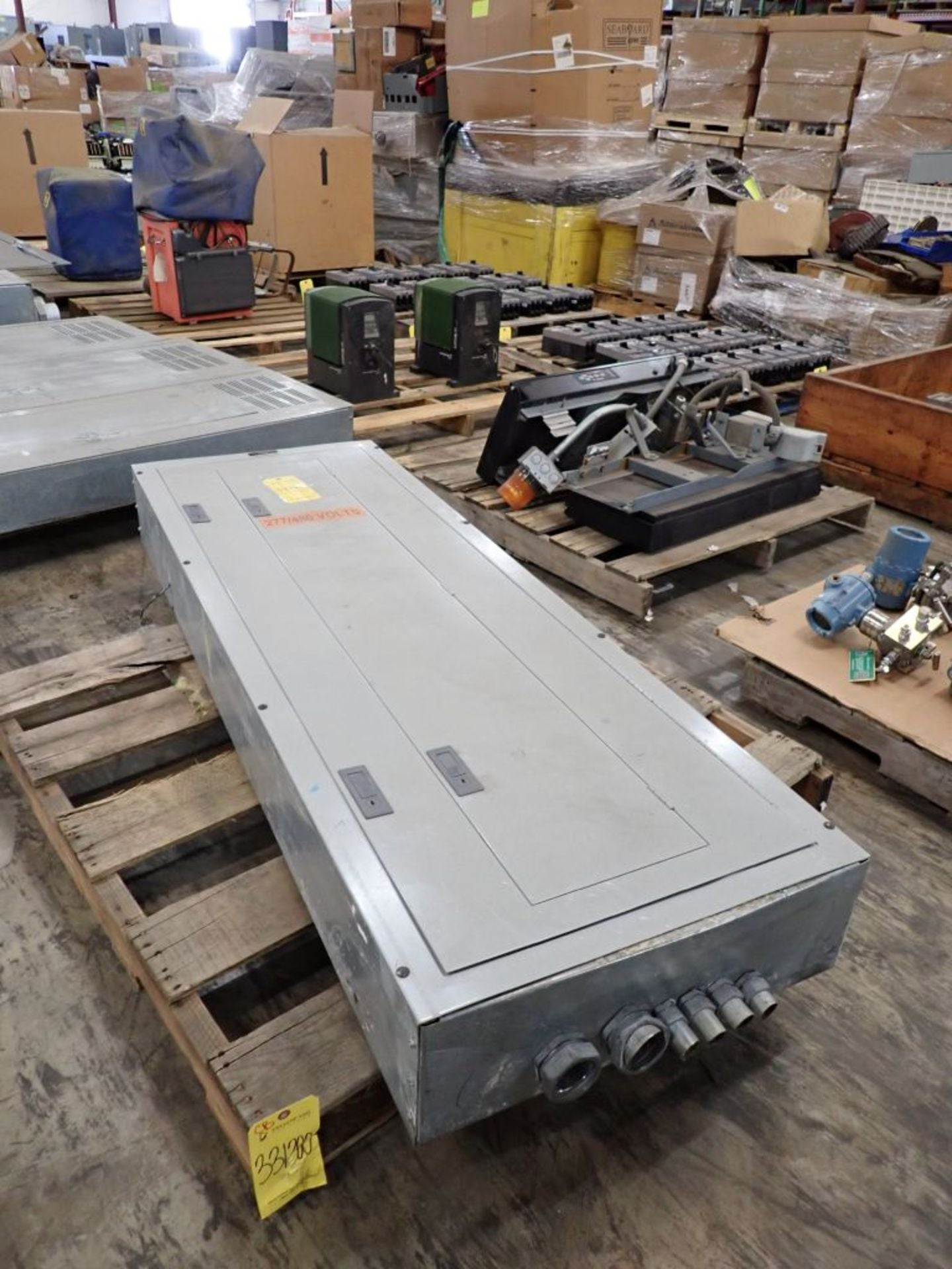 Siemens SEE42ML400CTS Panelboard 277/480v with Circuit Breakers