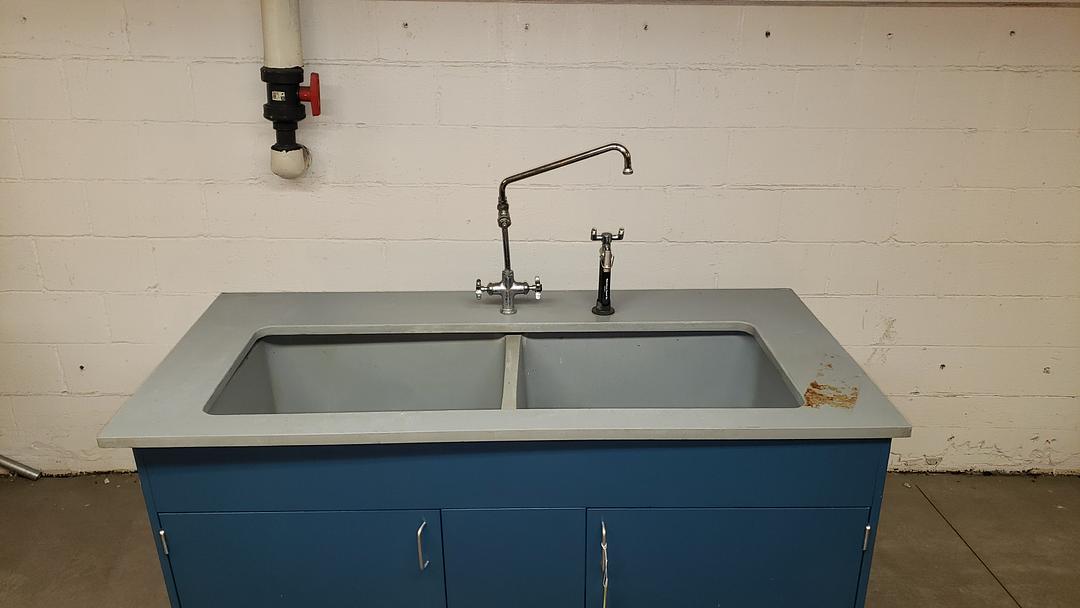 62" Jamestown Sink Bundle Double Basin Gray Epoxy & Fixtures(S6LLST1663)