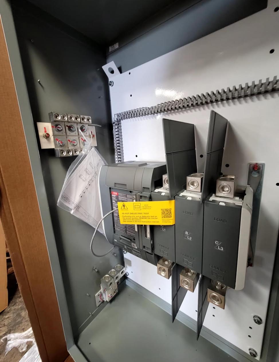NEW ABB Zenith ZTG 400A ATS Automatic Transfer Switch 480V 3PH SLD Neutral NEMA 3R