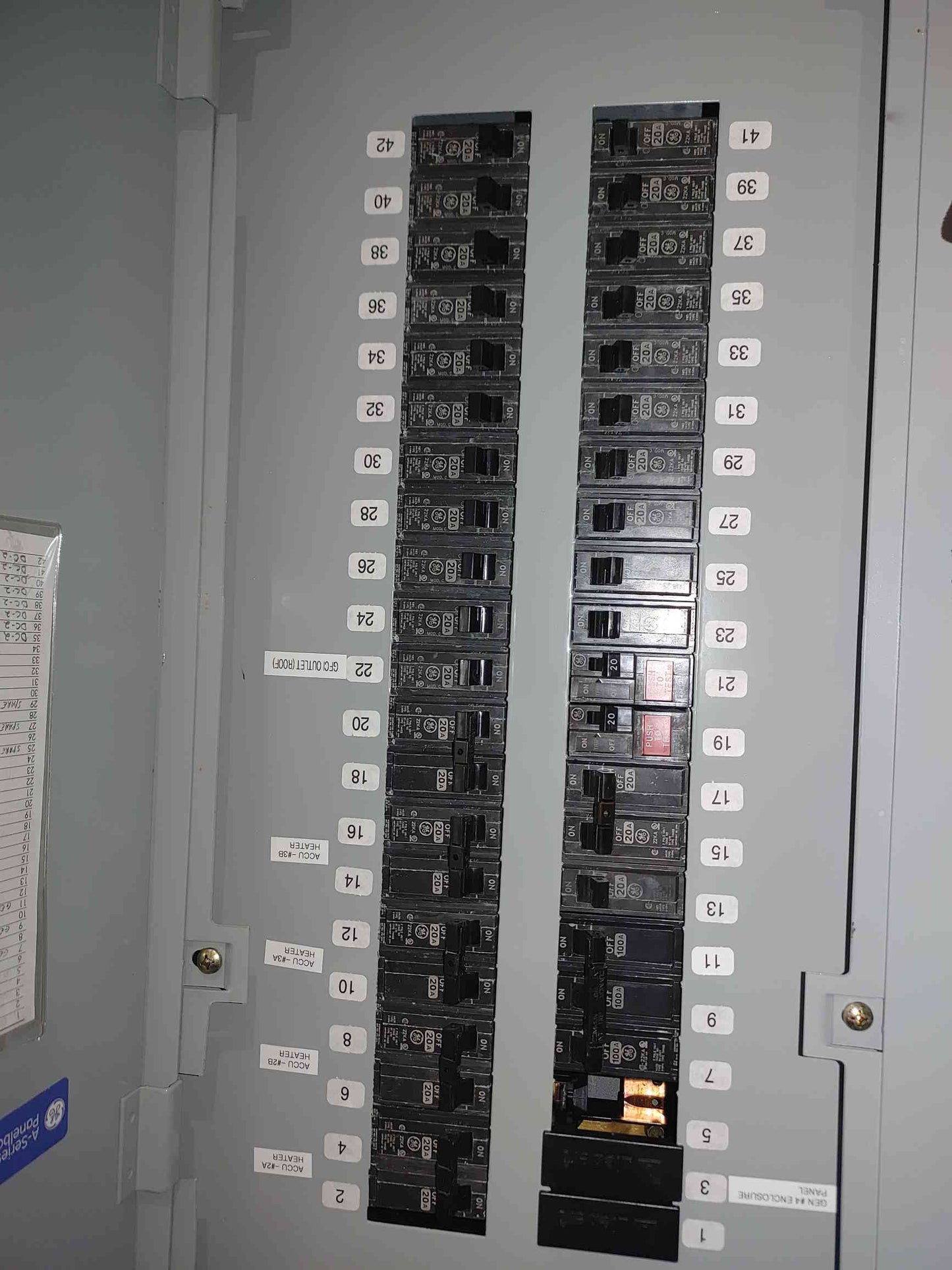 GE 225A Max 208Y/120 3PH 4W Panelboard with Main (SKU: 112492)