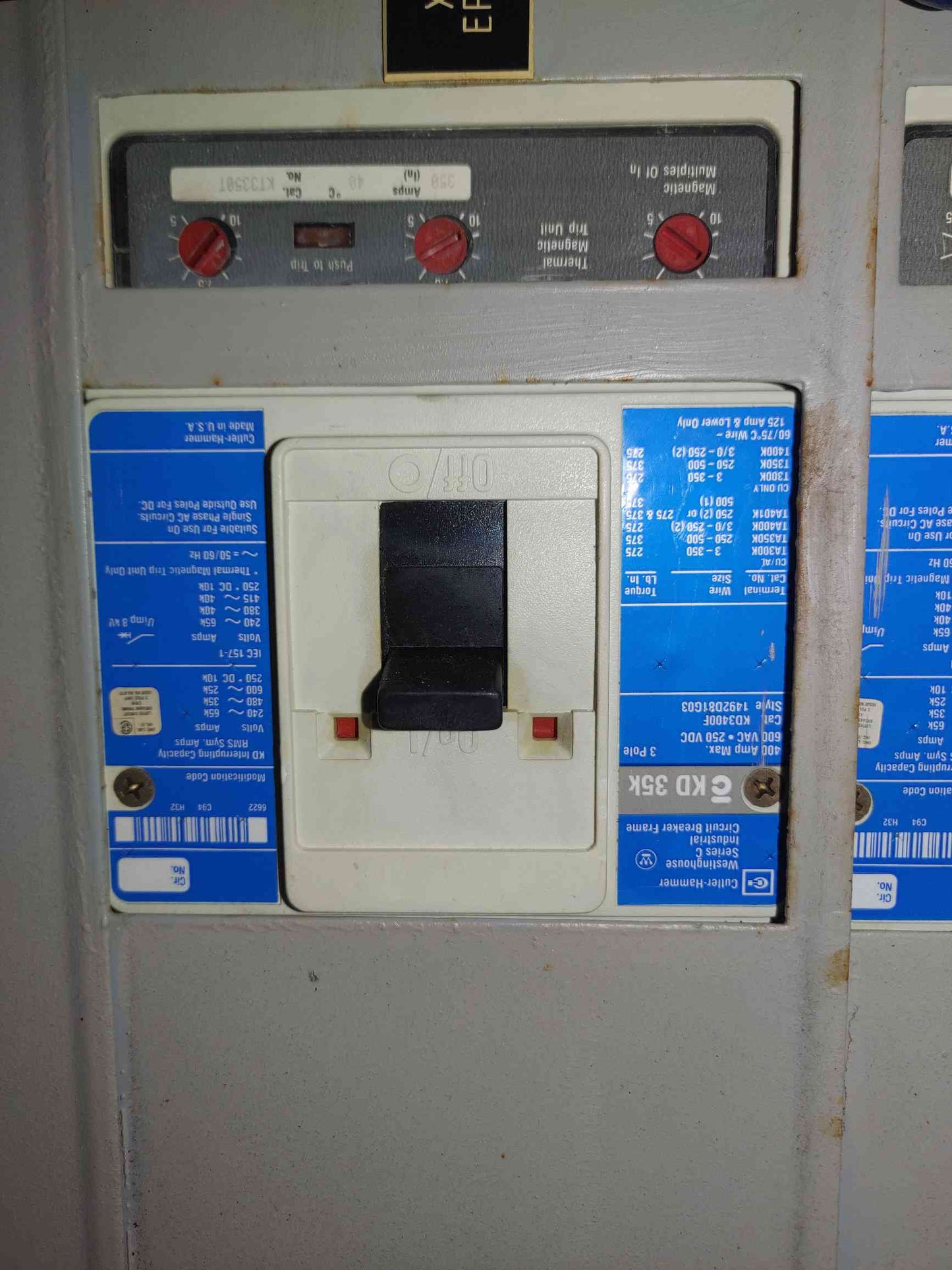 Cutler Hammer PRL4B 800A 480V 3PH Panelboard Pow-R-Line W/ 4x 400A KD Breakers