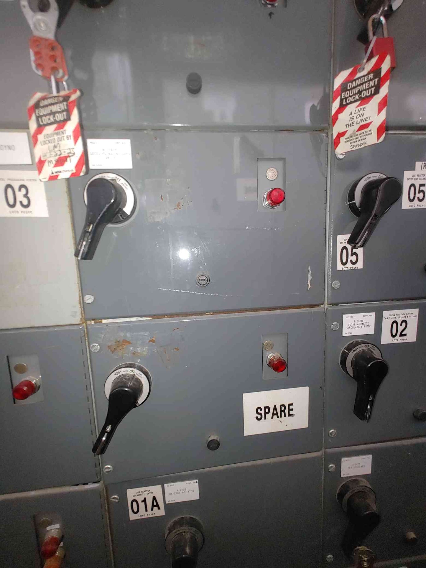 Westinghouse 2100 Five Star MCC Lineup 5 Section Motor Control Center 480V