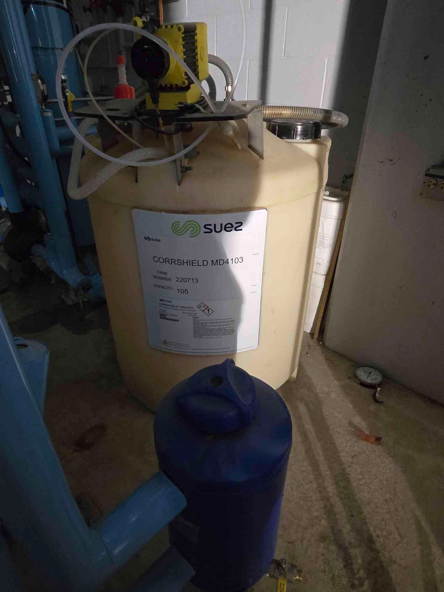 Suez Corrshield MD4103 Glycol Mixing Tank with Pump #22071 105Gal