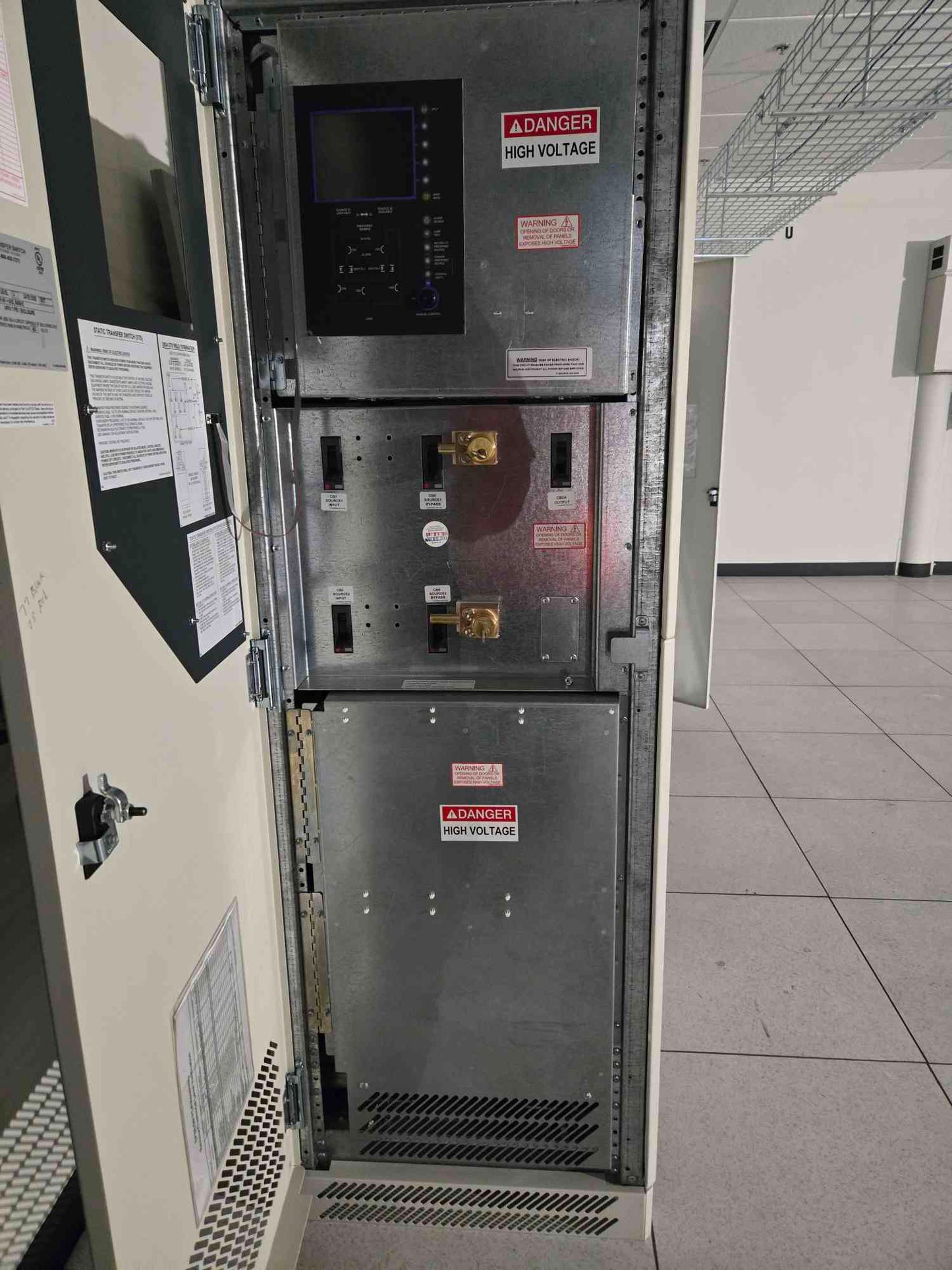 MGE APC 200A 480V 3PH Static Transfer Switch STS 72-504024-00 (SKU: 109712)