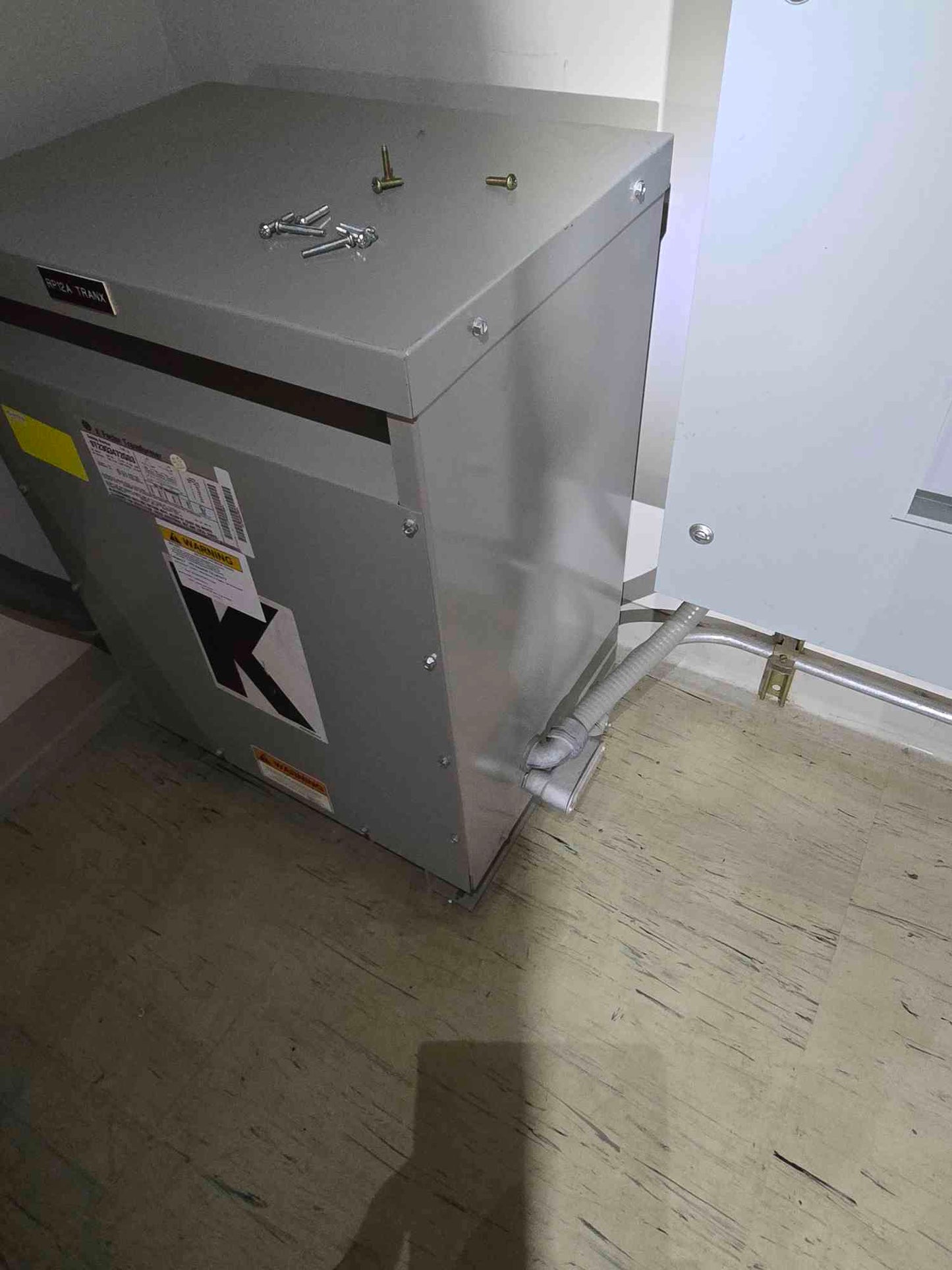 Ge 30KVA 3ph 480v X 208/120v KFactor Transformer 9T23Q3472G03