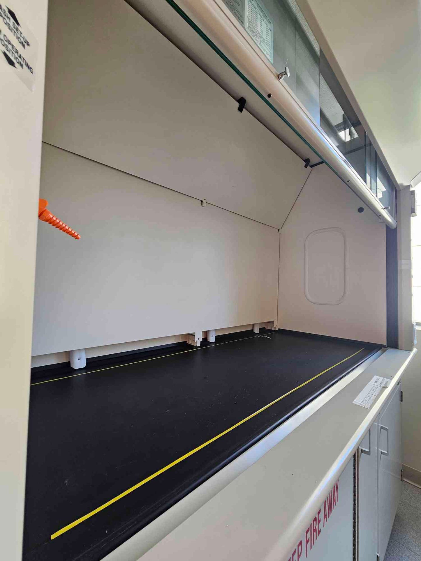 6' Fisher Hamilton "Concept" Fume Hood with Polymer Lining A+ Condition (112868)