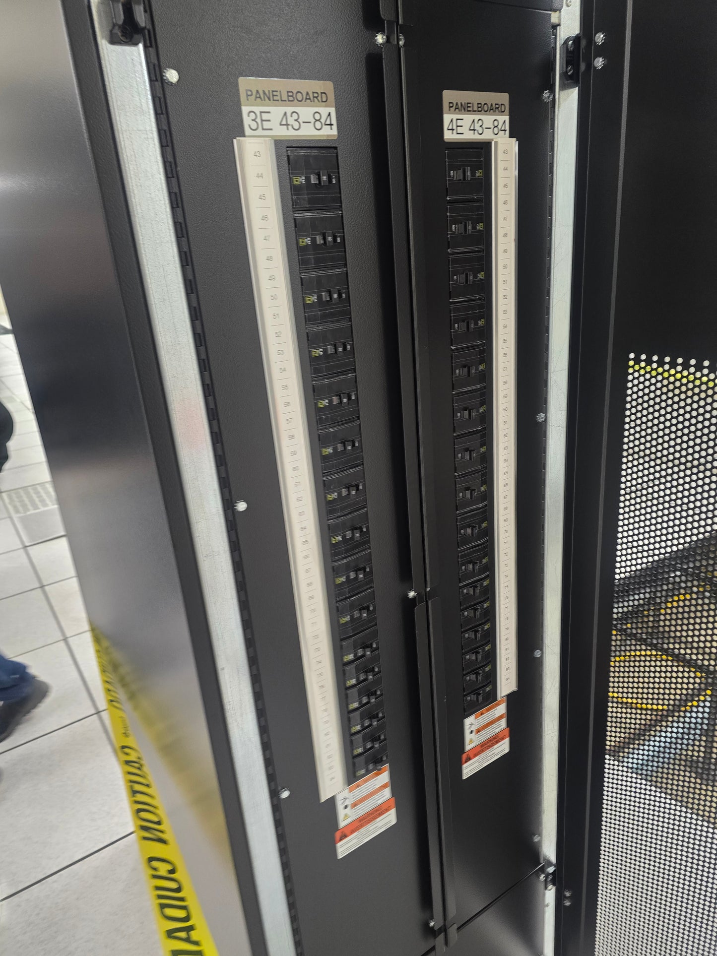 Vertiv Liebert FDC Data Center Power Distribution Cabinet Panelboard FDC4424