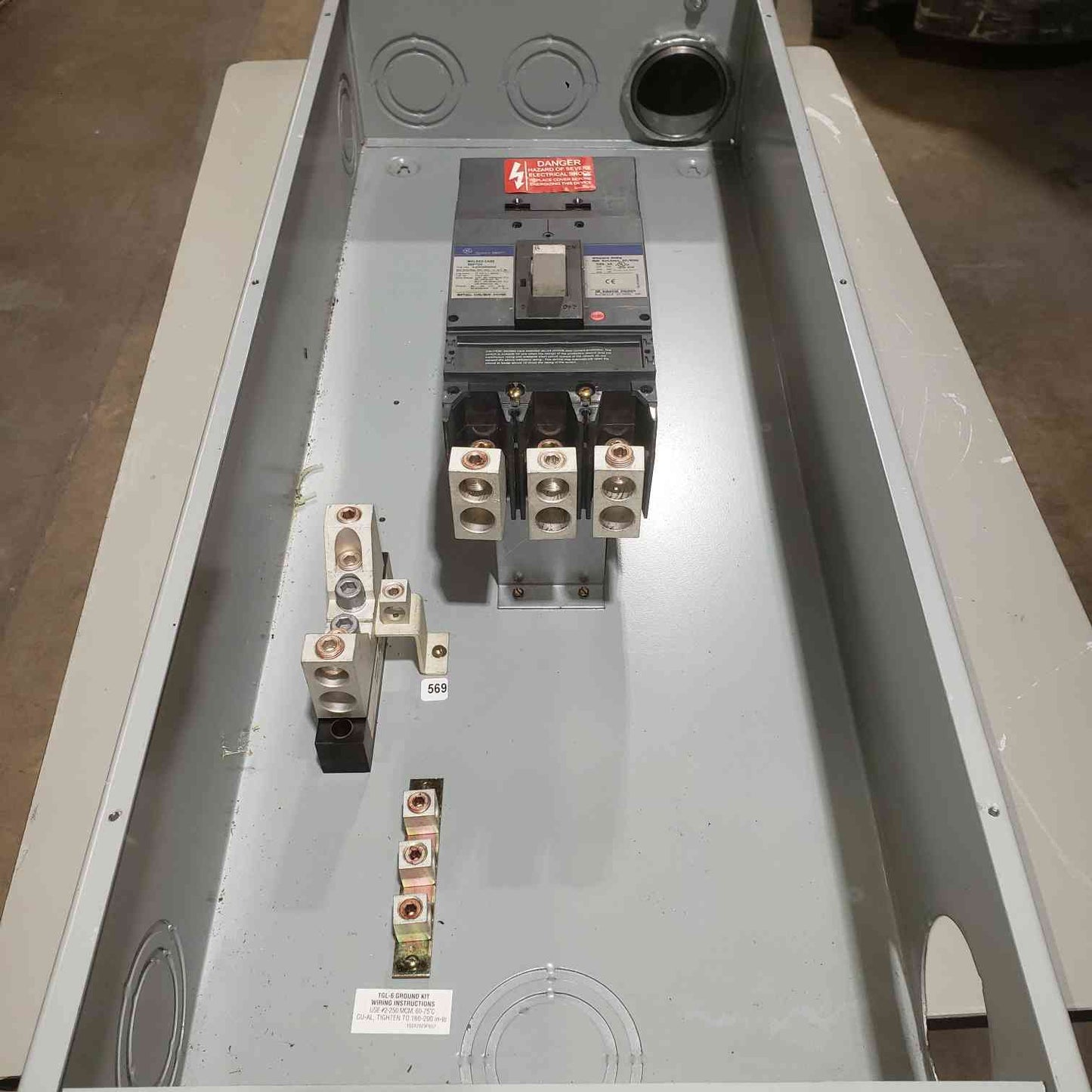 GE 600A 600V Indoor Circuit Breaker Enclosure SGDA36AN0600 (SKU: 112542)