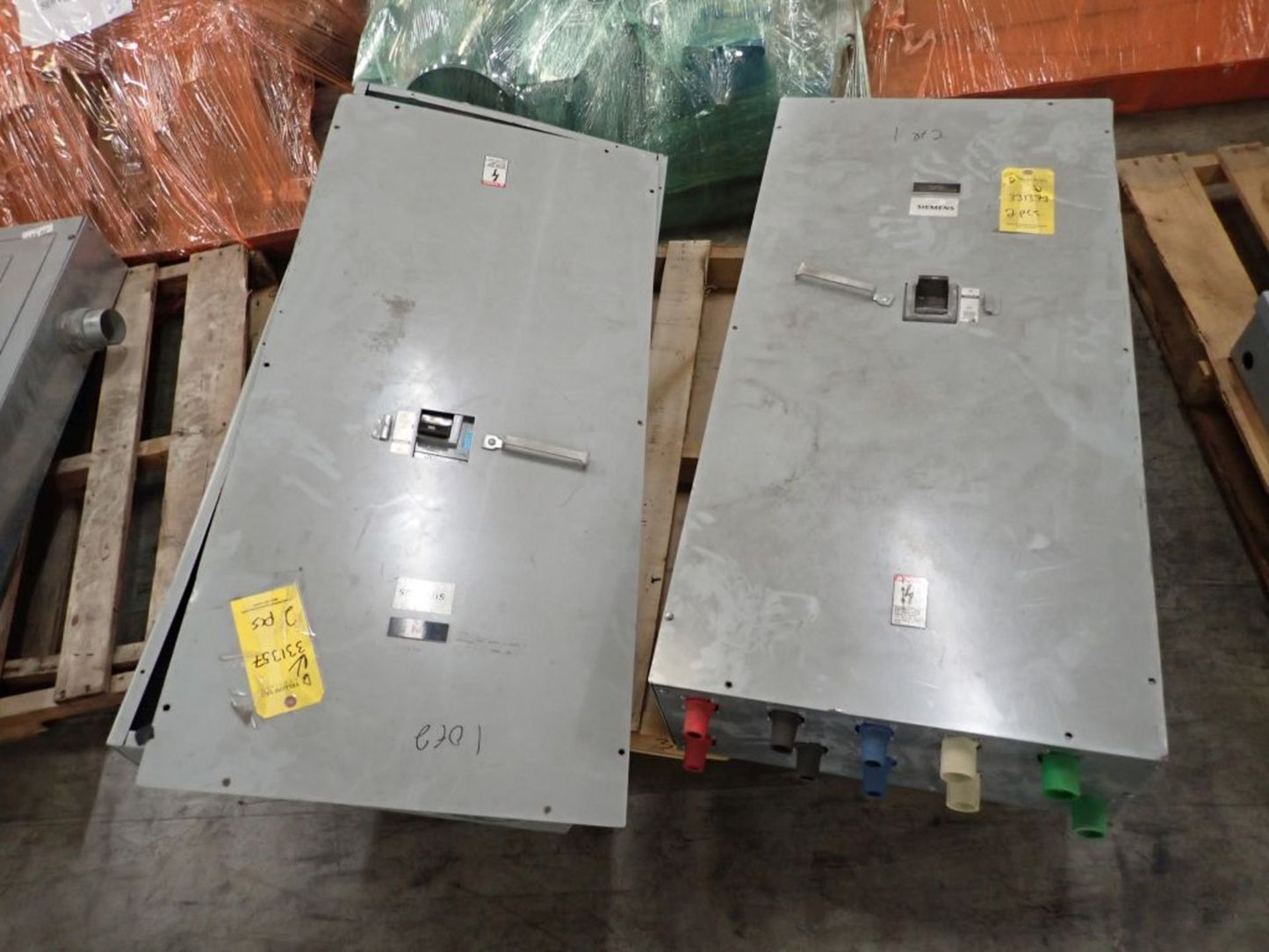 Lot of 2 Siemens 600A Circuit Breaker Enclosures LXD63B600