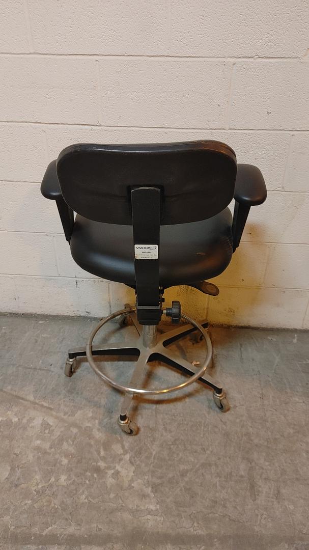 VWR Black Leather Lab Chair Swivel Wheels Arm Rest Adjustable(S6LLST11633)
