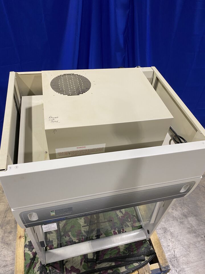 LABCONCO Paramount Filtered Enclosure Fume Hood Bio Safety Cabinet