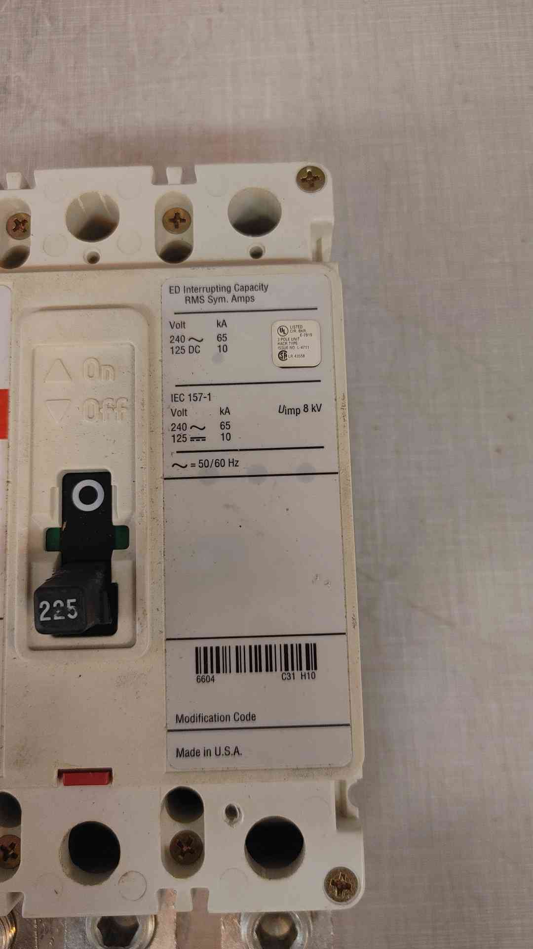 ED3225 Cutler Hammer ED 65k 225A (2631AA)(2631AA)