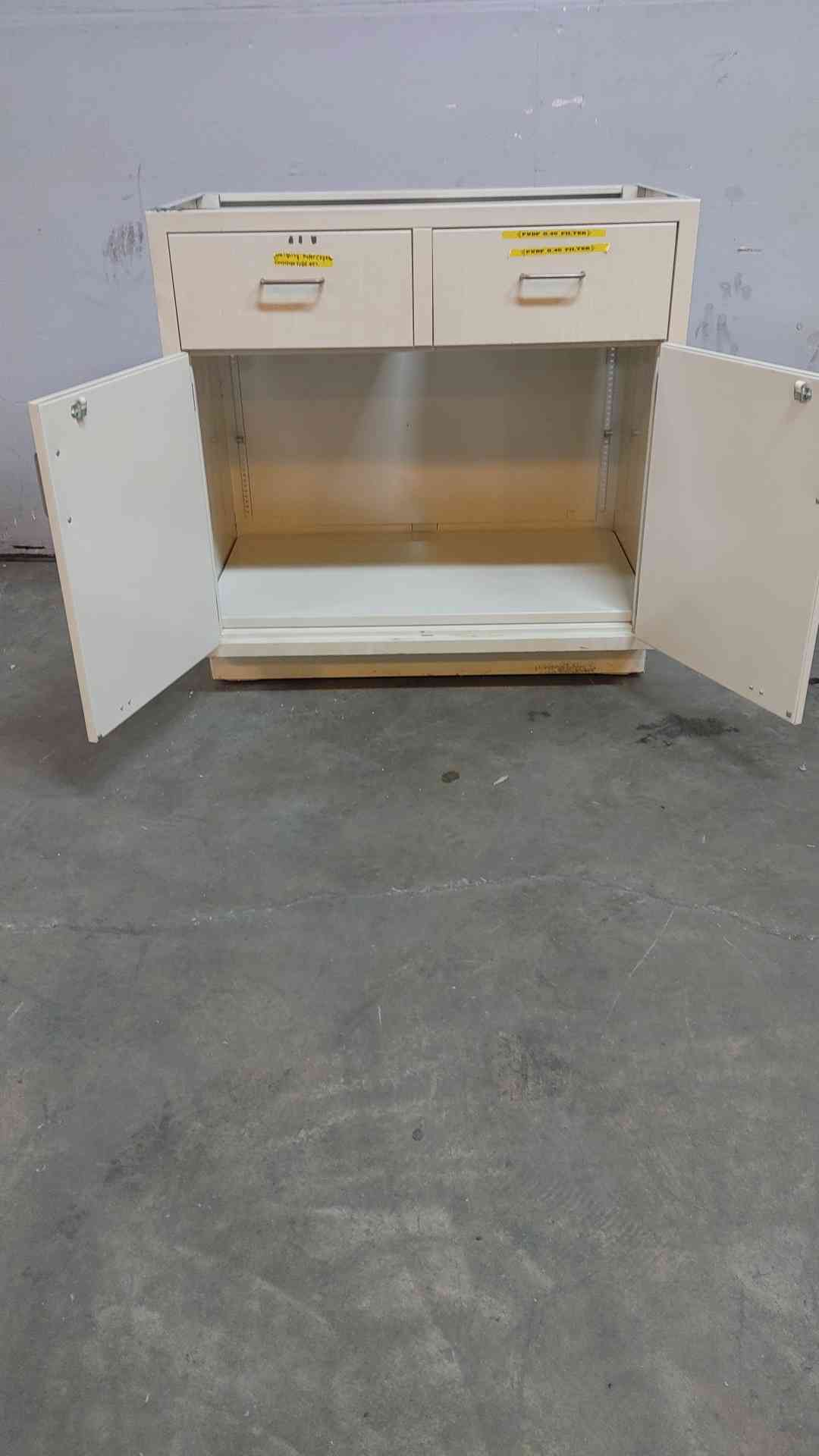 Jamestown 3' Mixed Casework (SKU: 106816)