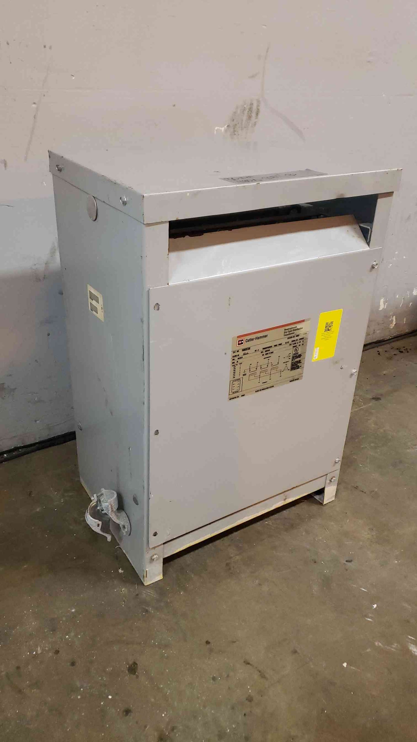 Cutler-Hammer 30KVA 480 x 208Y/120 3PH Dry Transformer V48M28T30K (SKU: 106904)
