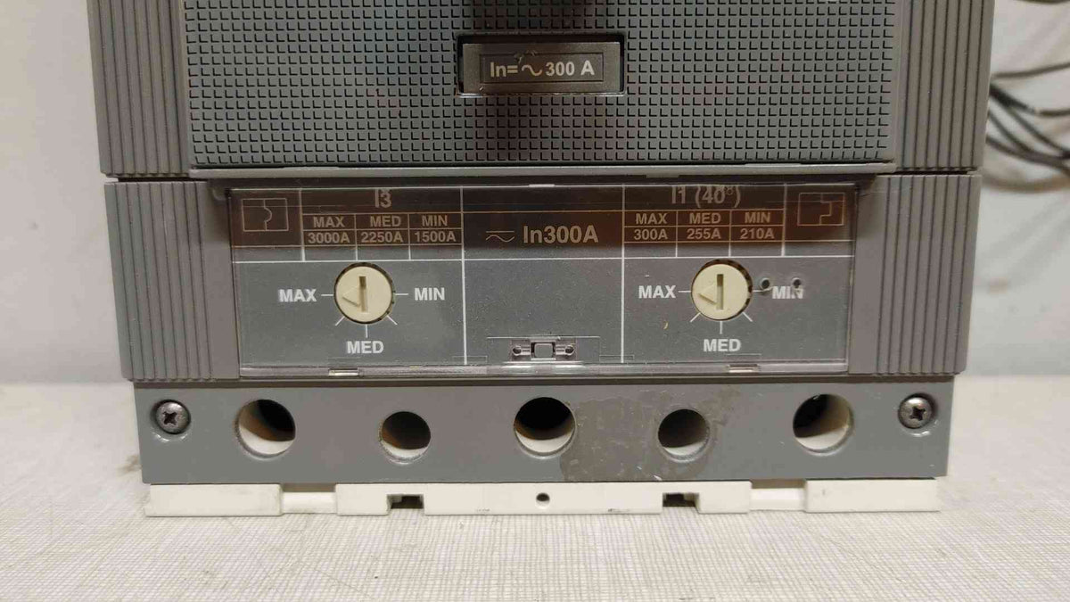 ABB 300A 3 Pole Circuit Breaker T5N 400