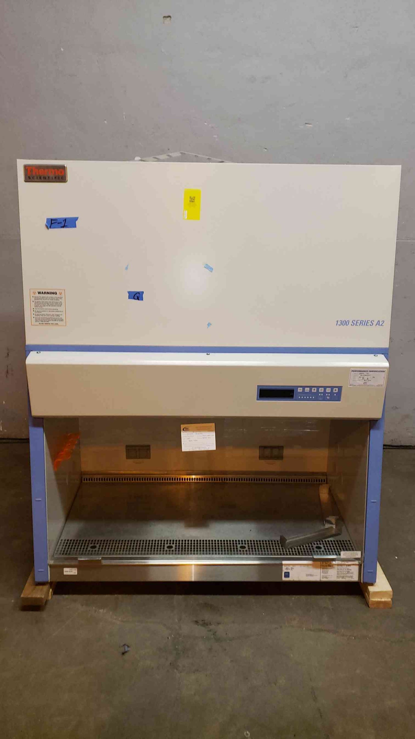 Thermo Scientific 1300 Series A2 Biosafety Cabinet 4' BSC Hood 1385 w/ Stand