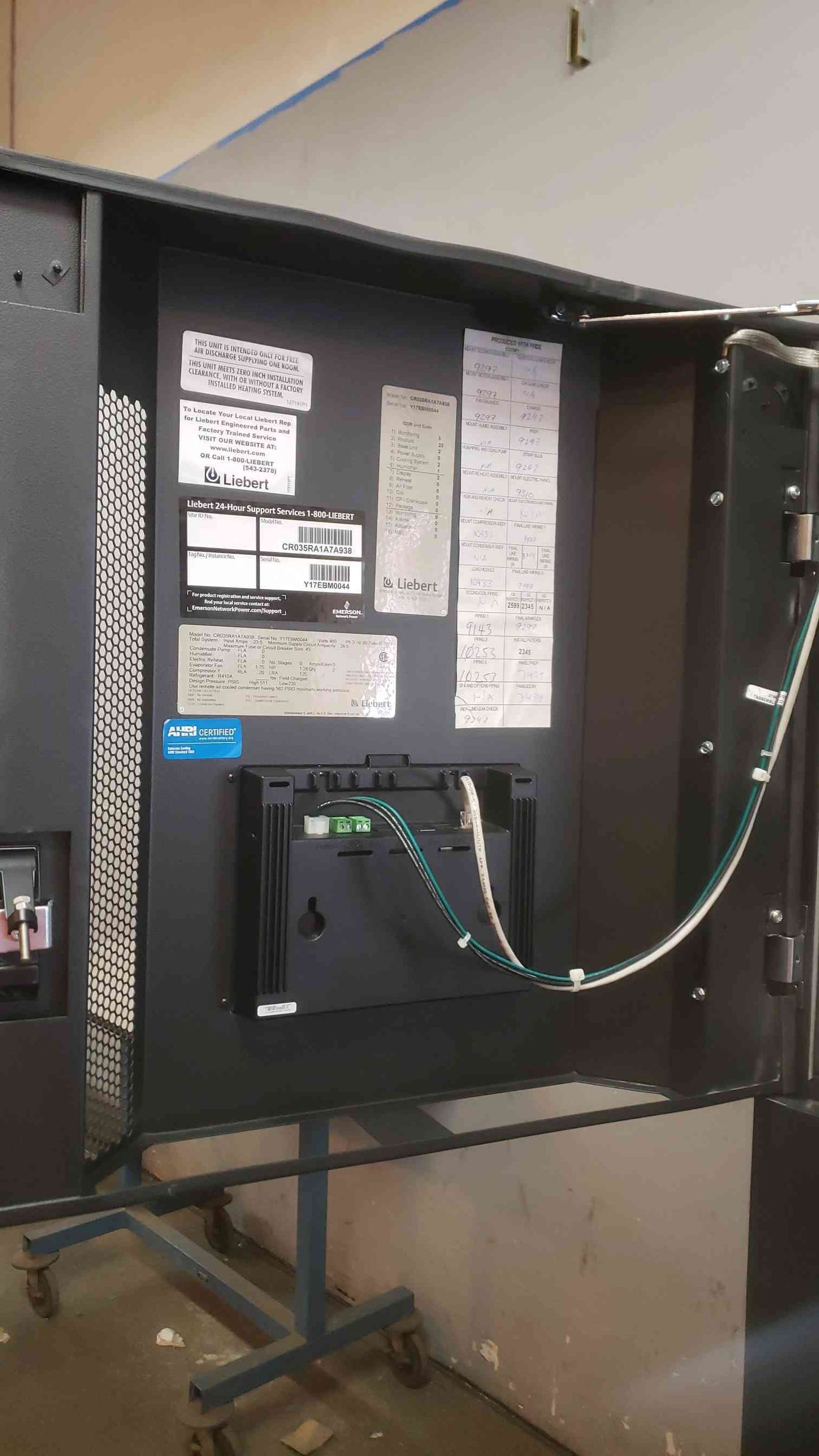 Liebert CRV 10 Ton In-Row 460V 3PH CRAC UNIT CR035RA 1A7A938 2017 (SKU: 108586)