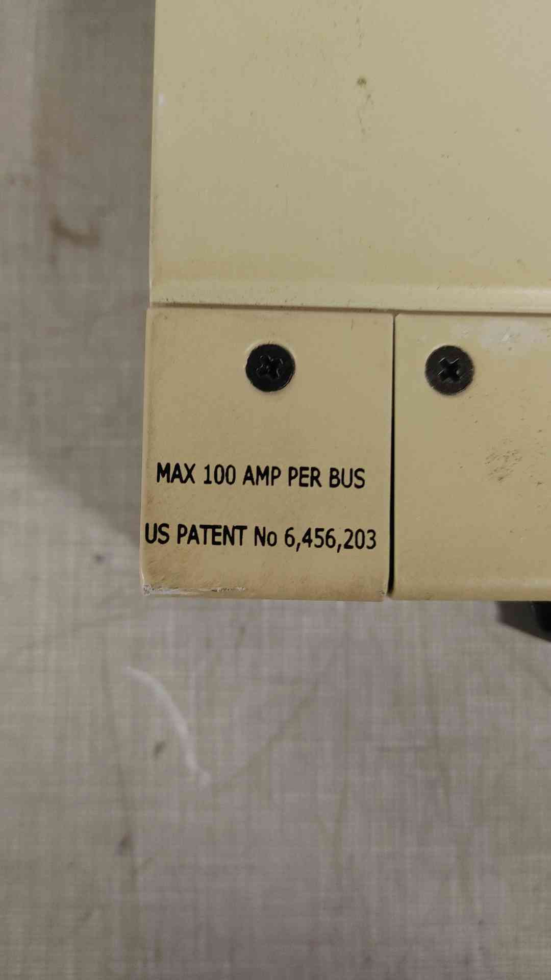 ADC Powerworx PWX-041RCA4G5YSPHP 100 Amp Fuse panel  (108910)