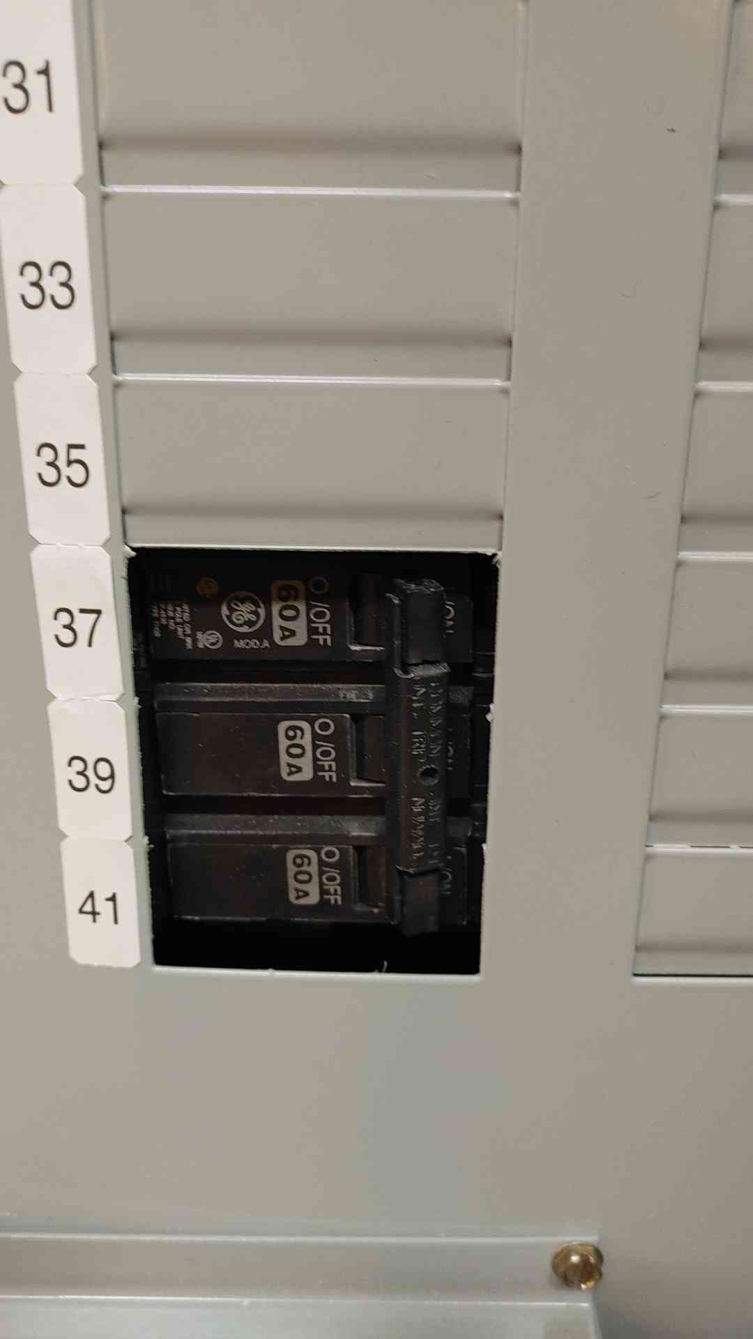 General Electric A Series 2 Panelboard 125 Amp 208 Volt 3 Phase 4 Wire (108967)