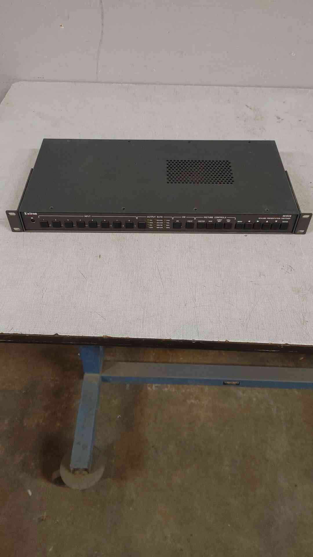 Extron Scaling Presentation Switcher IN1508 (SKU: 109979)